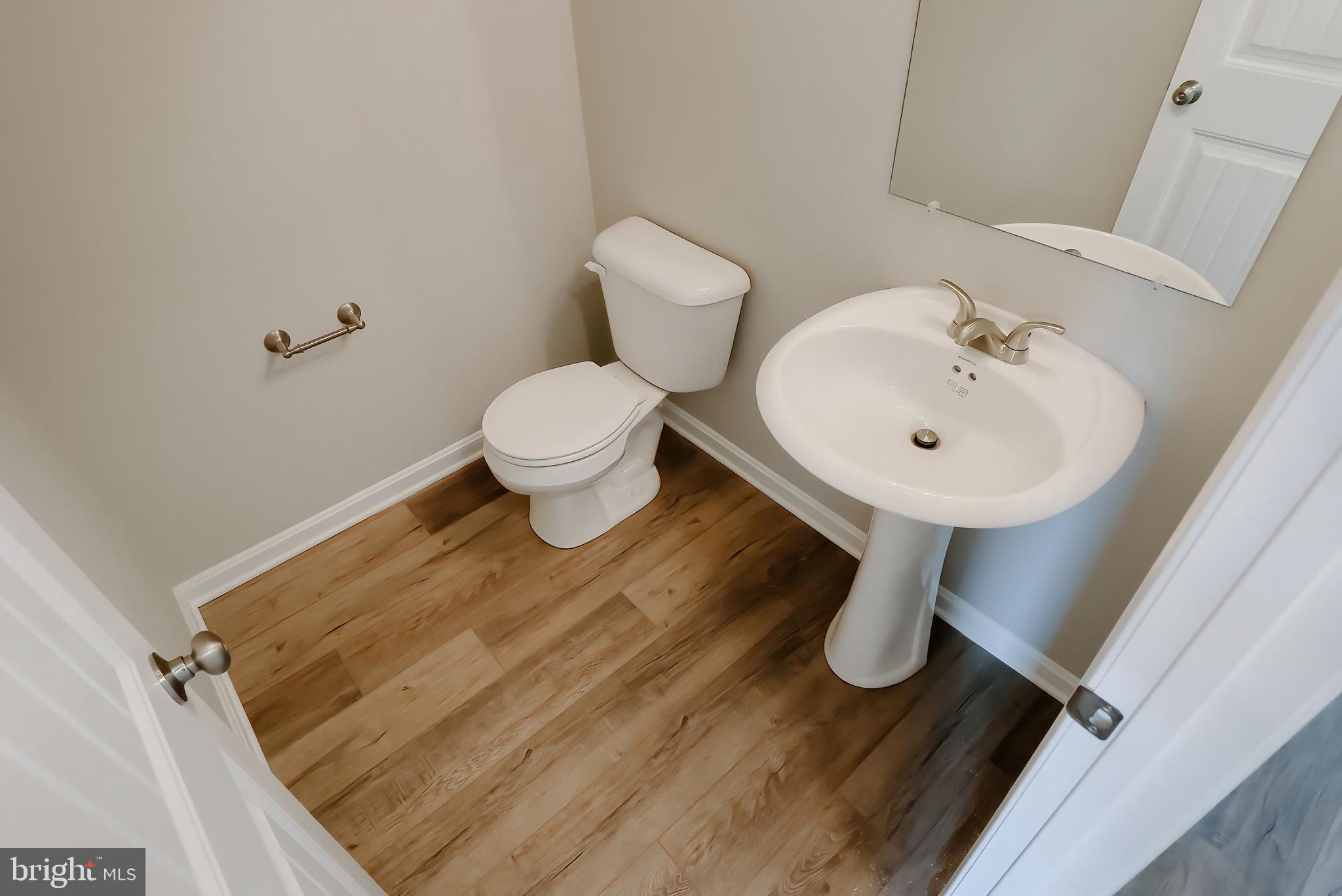 WATERFORD SQUARE - Residential