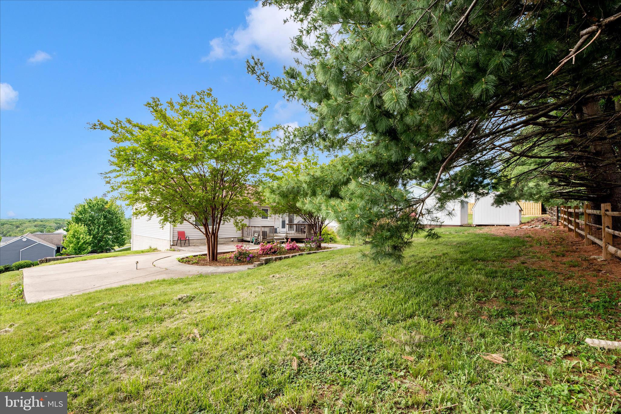 ORCHARD HILLS - Residential