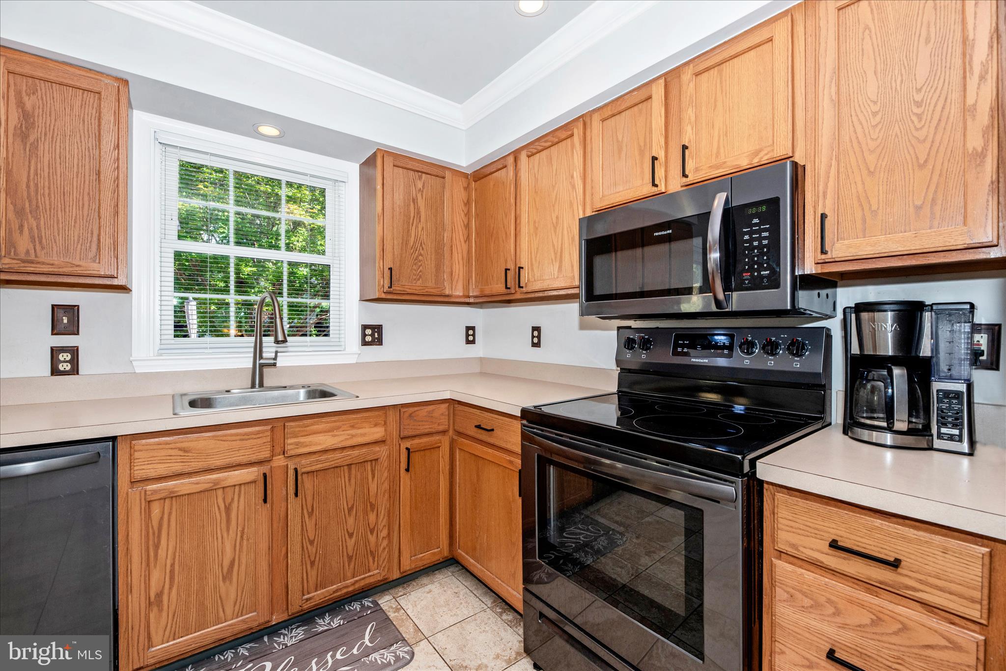 ORCHARD HILLS - Residential