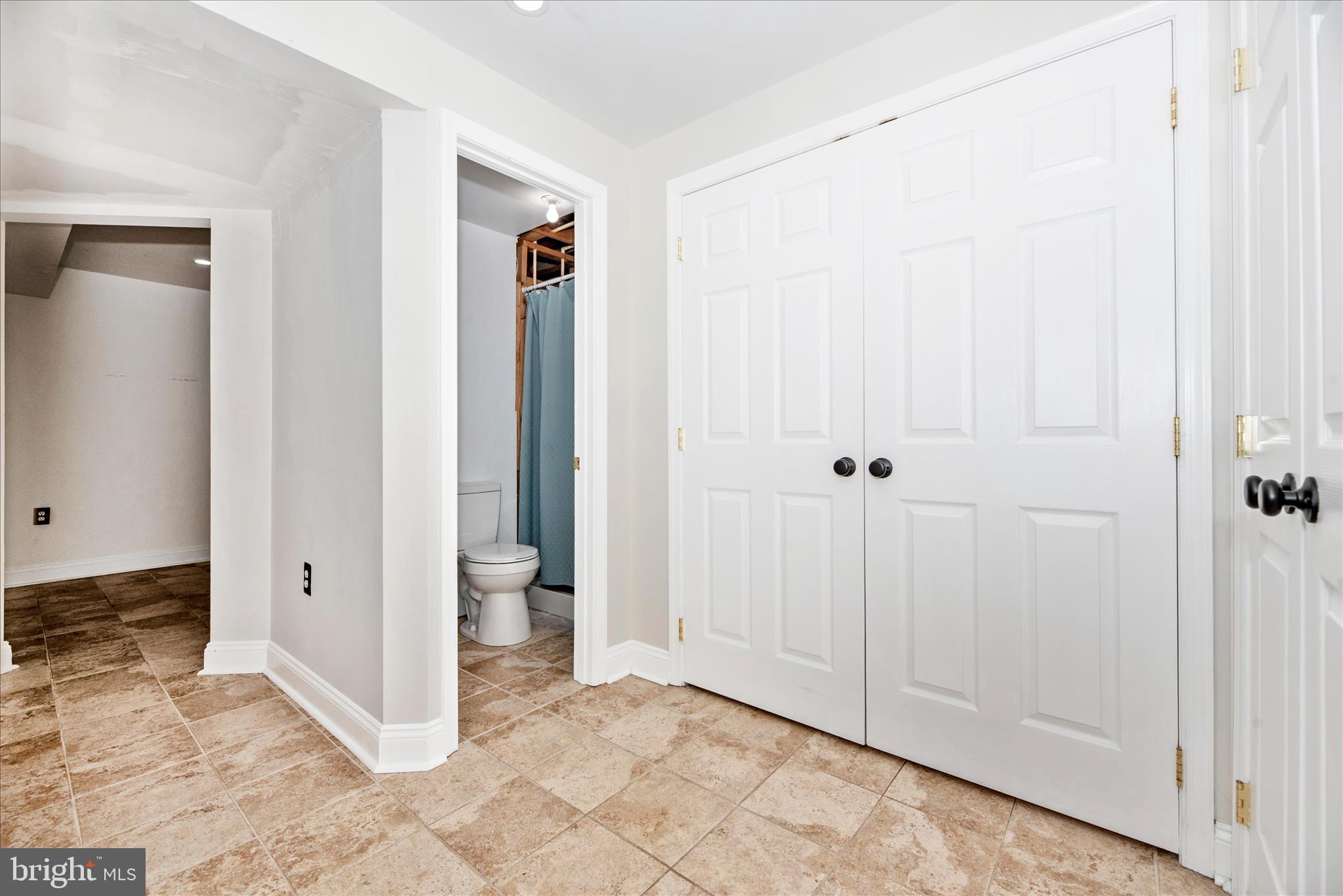 ORCHARD HILLS - Residential