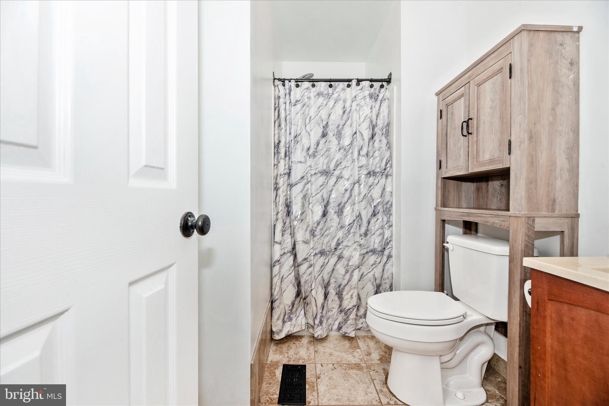 ORCHARD HILLS - Residential