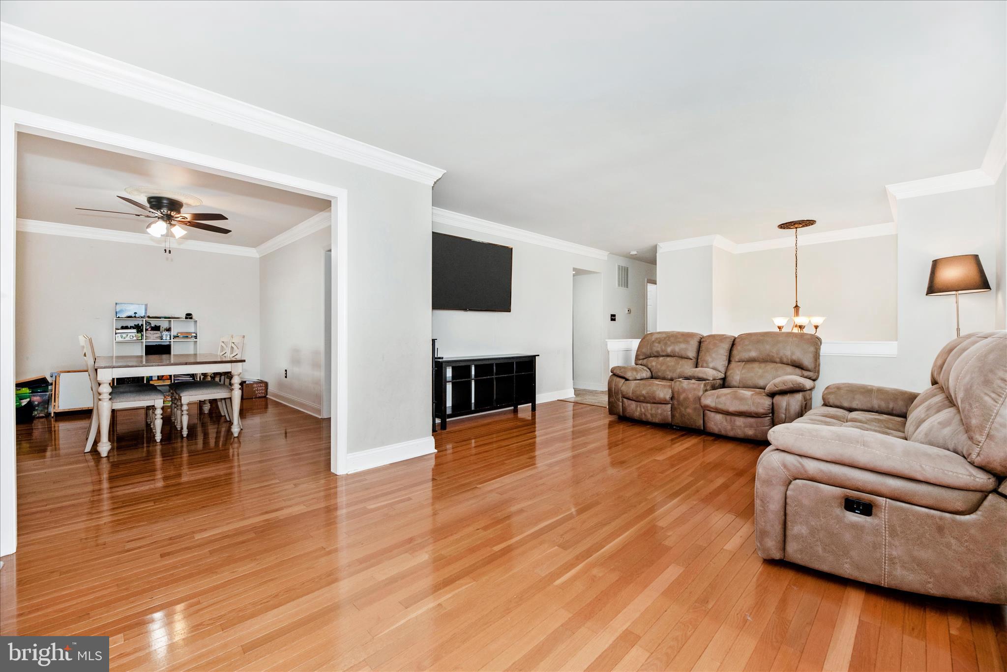 ORCHARD HILLS - Residential