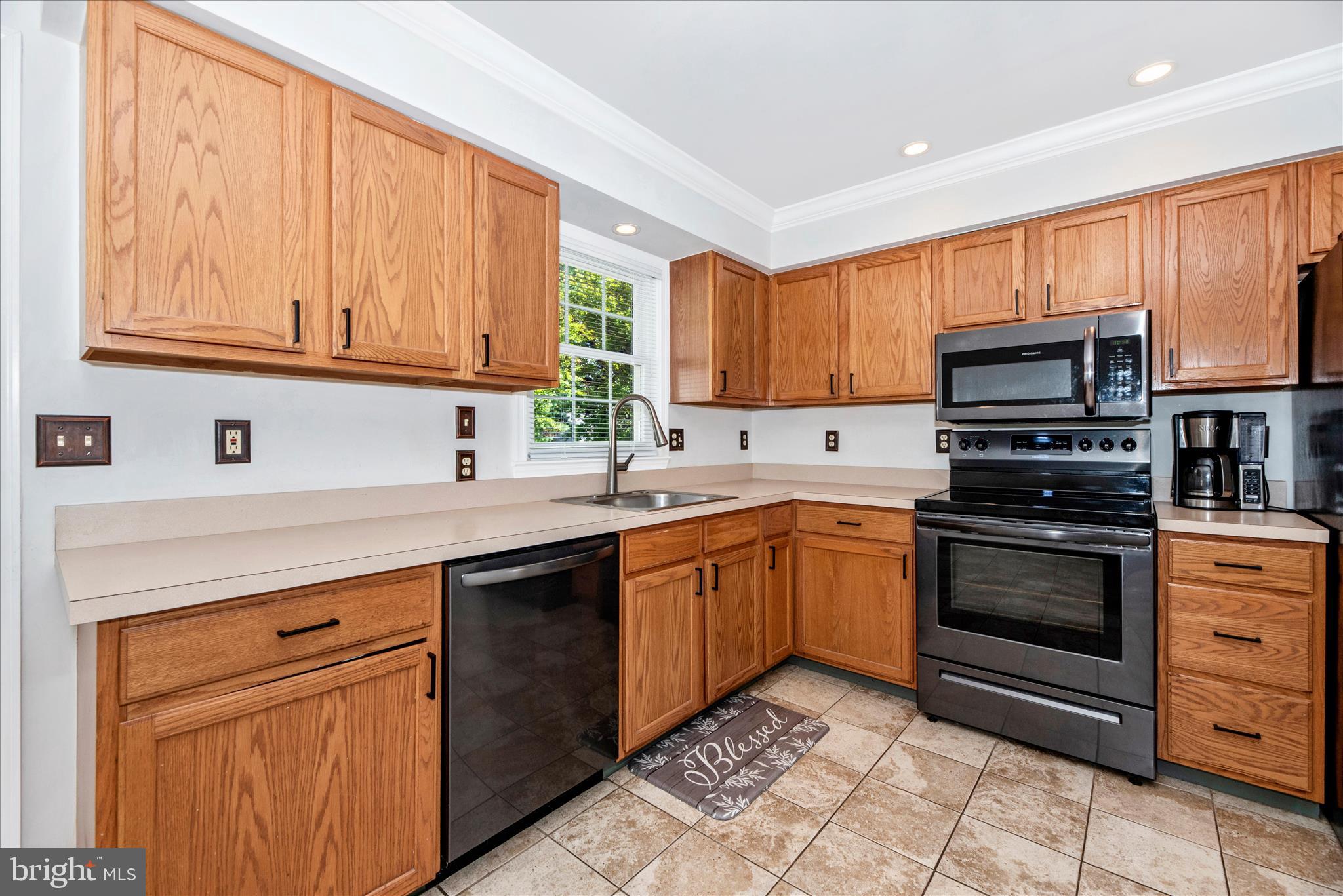 ORCHARD HILLS - Residential