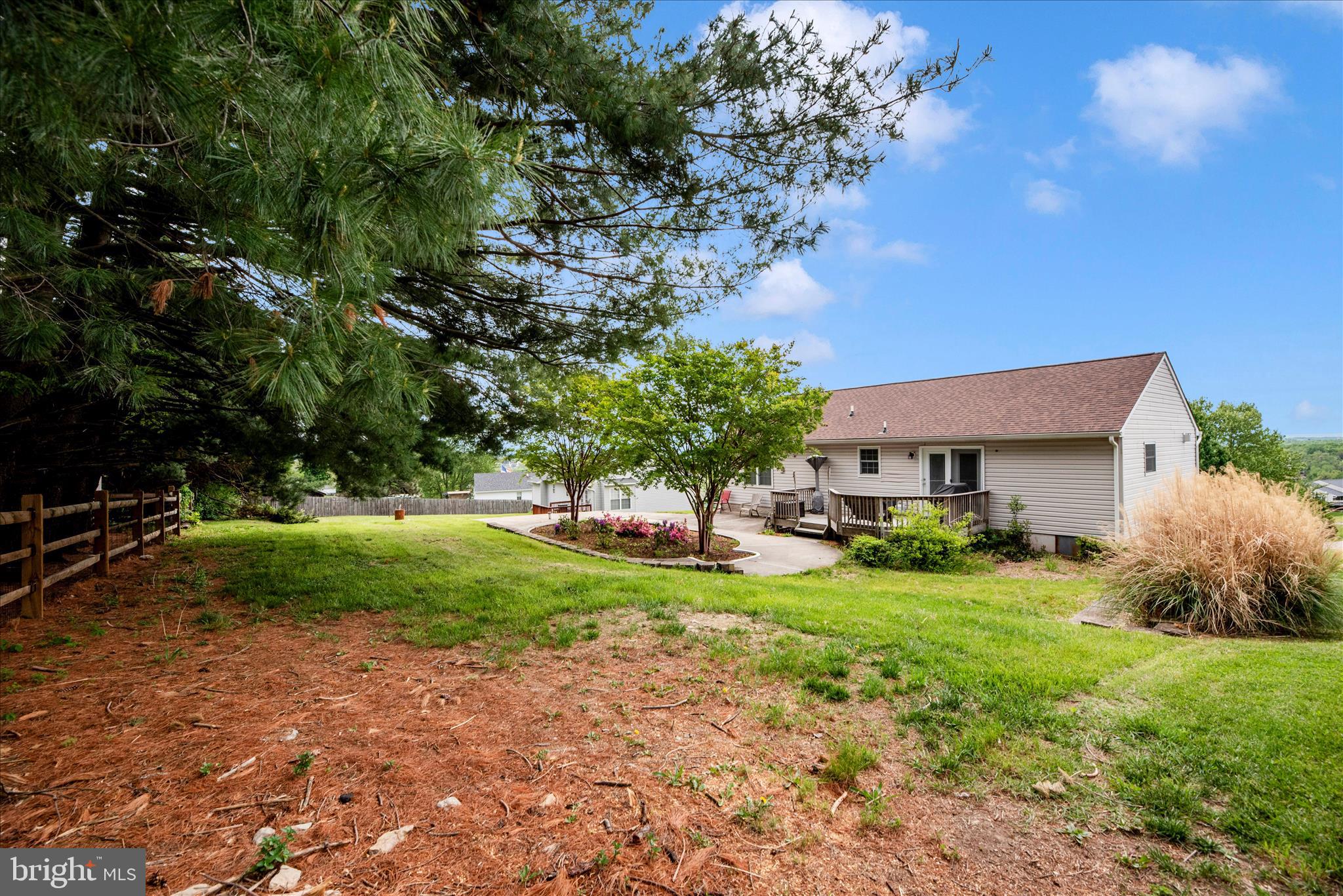 ORCHARD HILLS - Residential