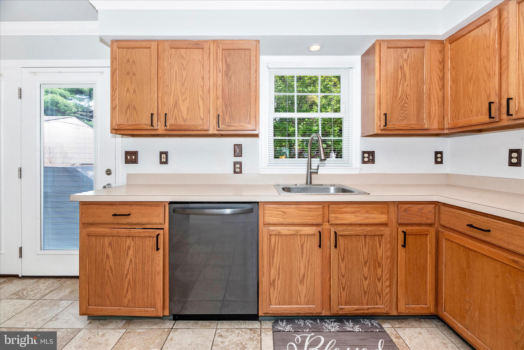 ORCHARD HILLS - Residential