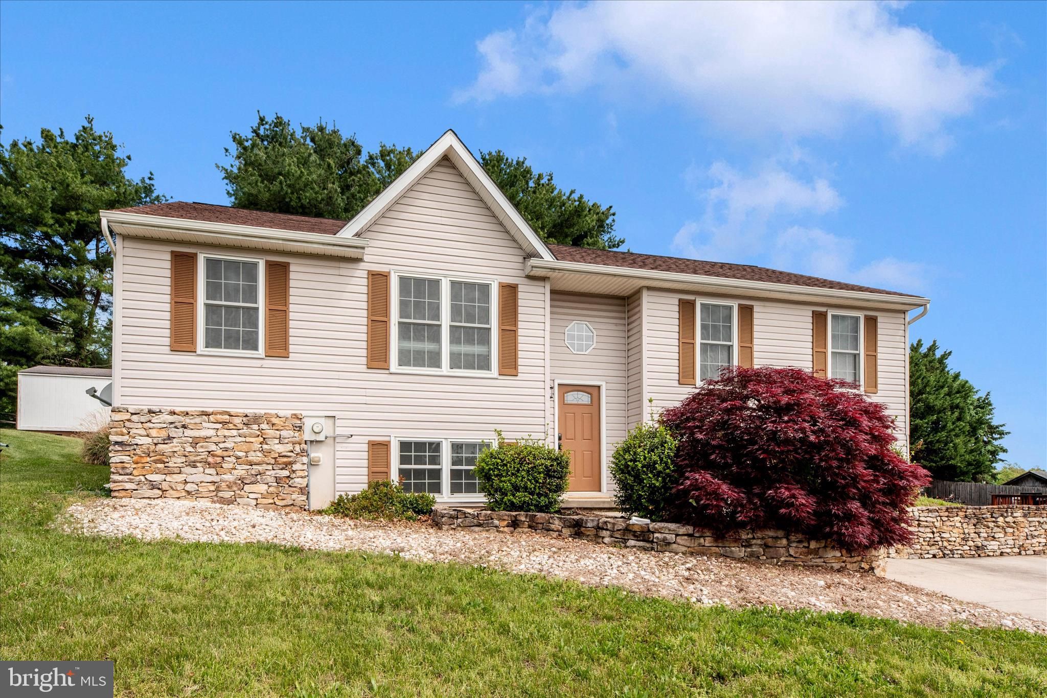 ORCHARD HILLS - Residential