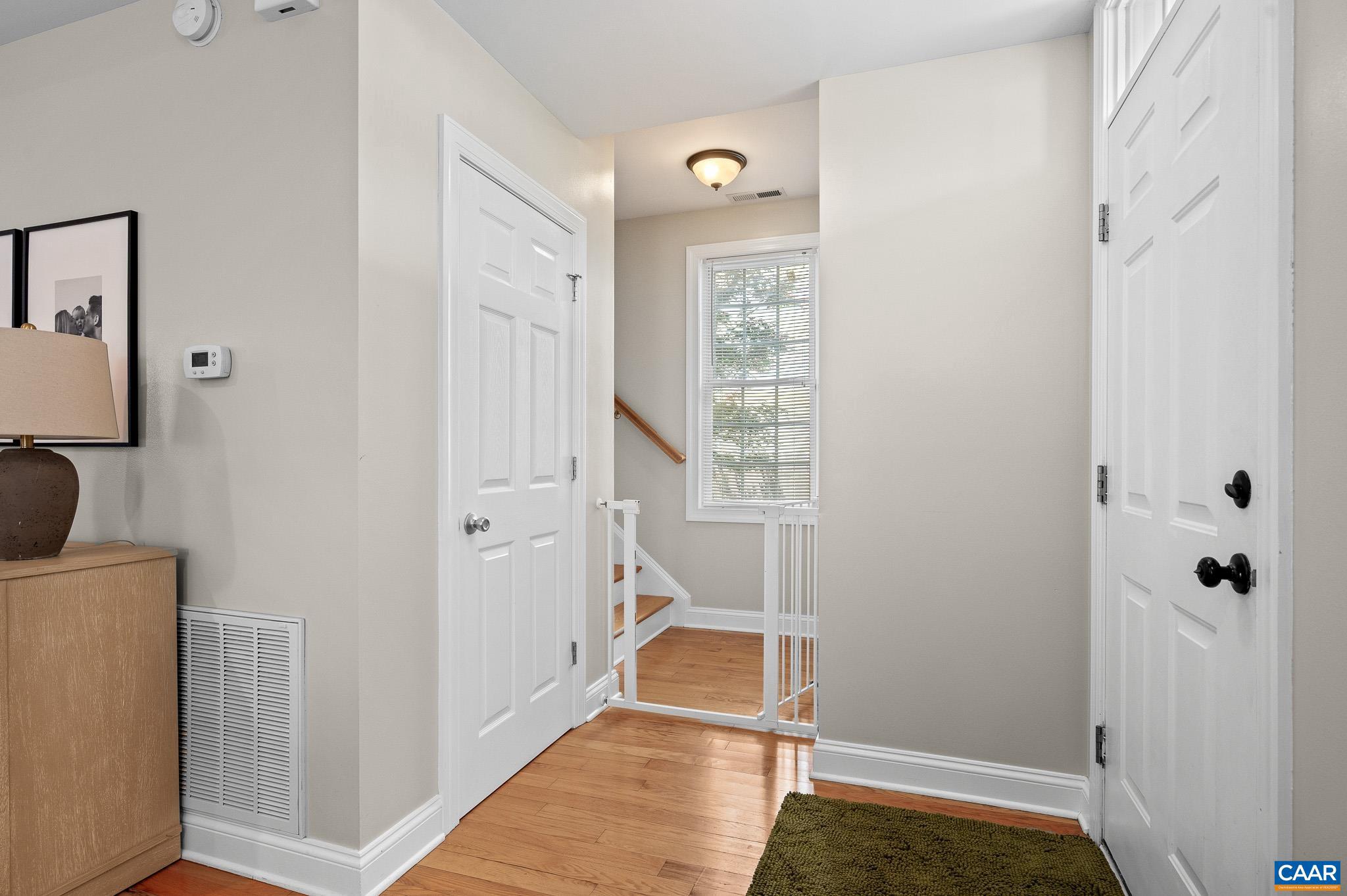COUNTRY GREEN COTTAGES - Residential