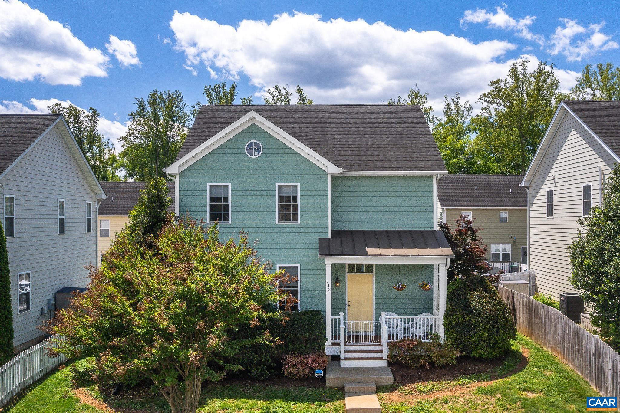 COUNTRY GREEN COTTAGES - Residential