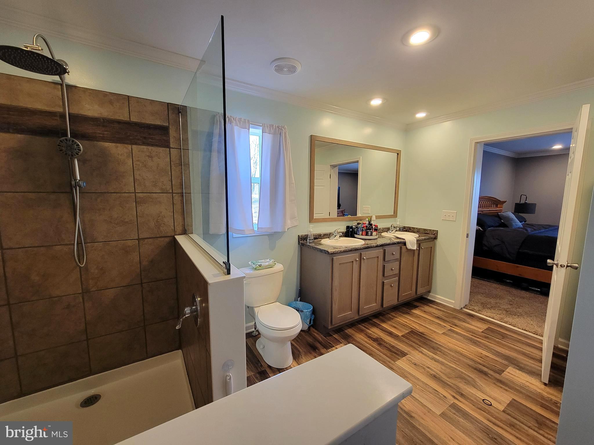 ROMNEY FRUIT RANCHES - Residential