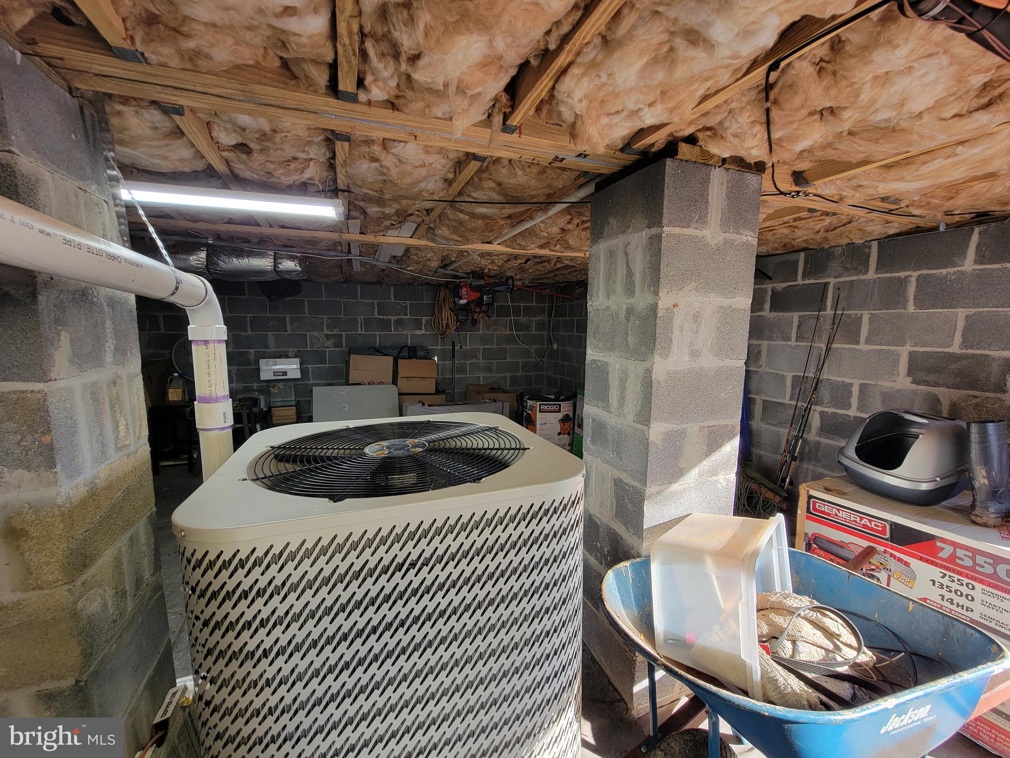 ROMNEY FRUIT RANCHES - Residential