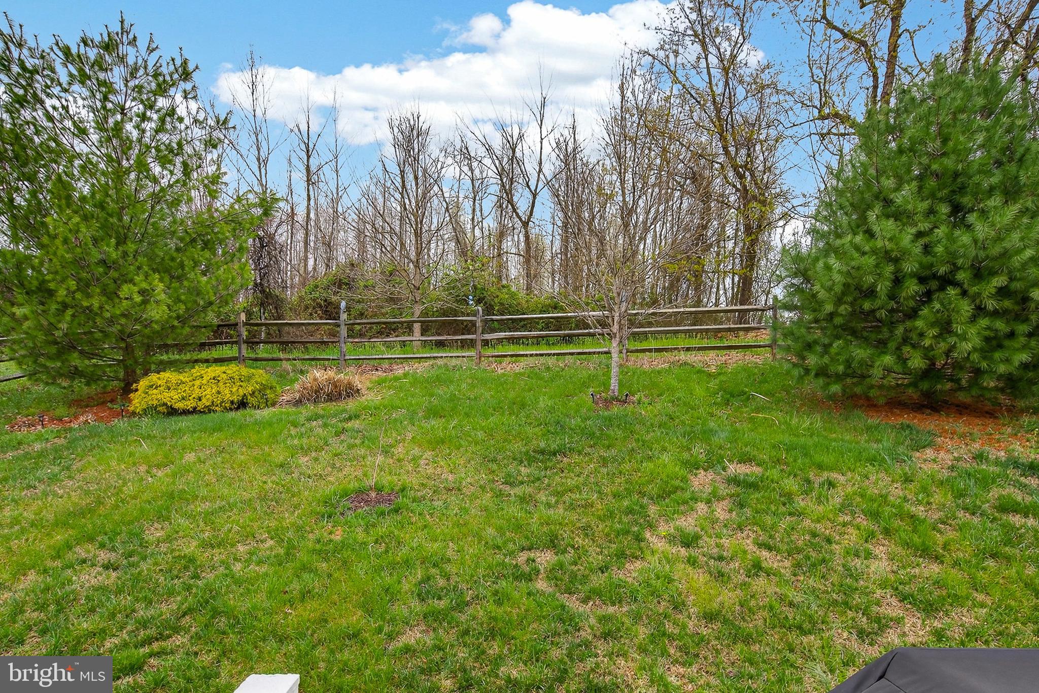 FIELDS AT ROCK GLENN - Residential