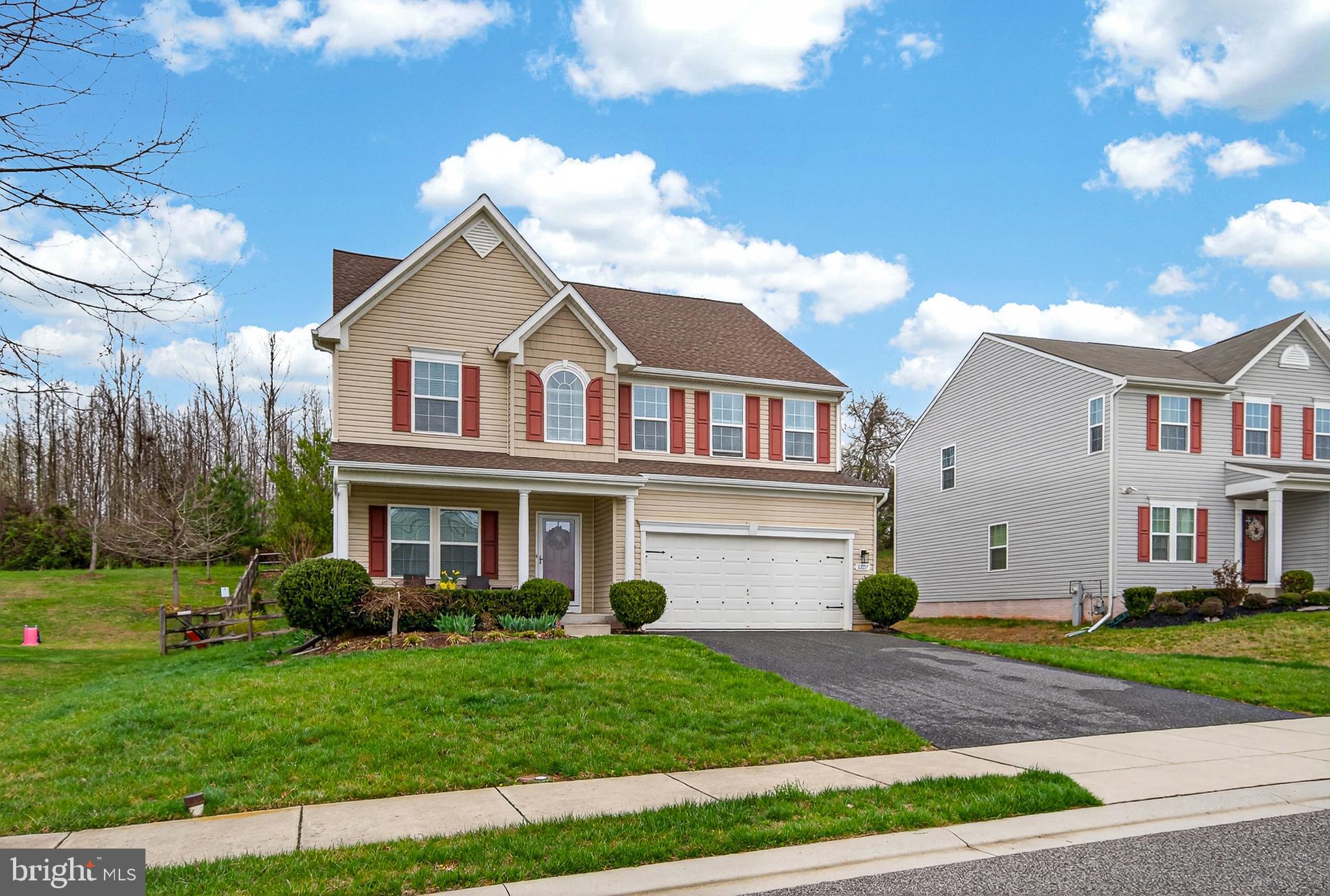 FIELDS AT ROCK GLENN - Residential