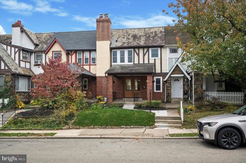 Townhouse For Sale - 204 Stoneway Lane<br/> MERION STATION, PA 19066