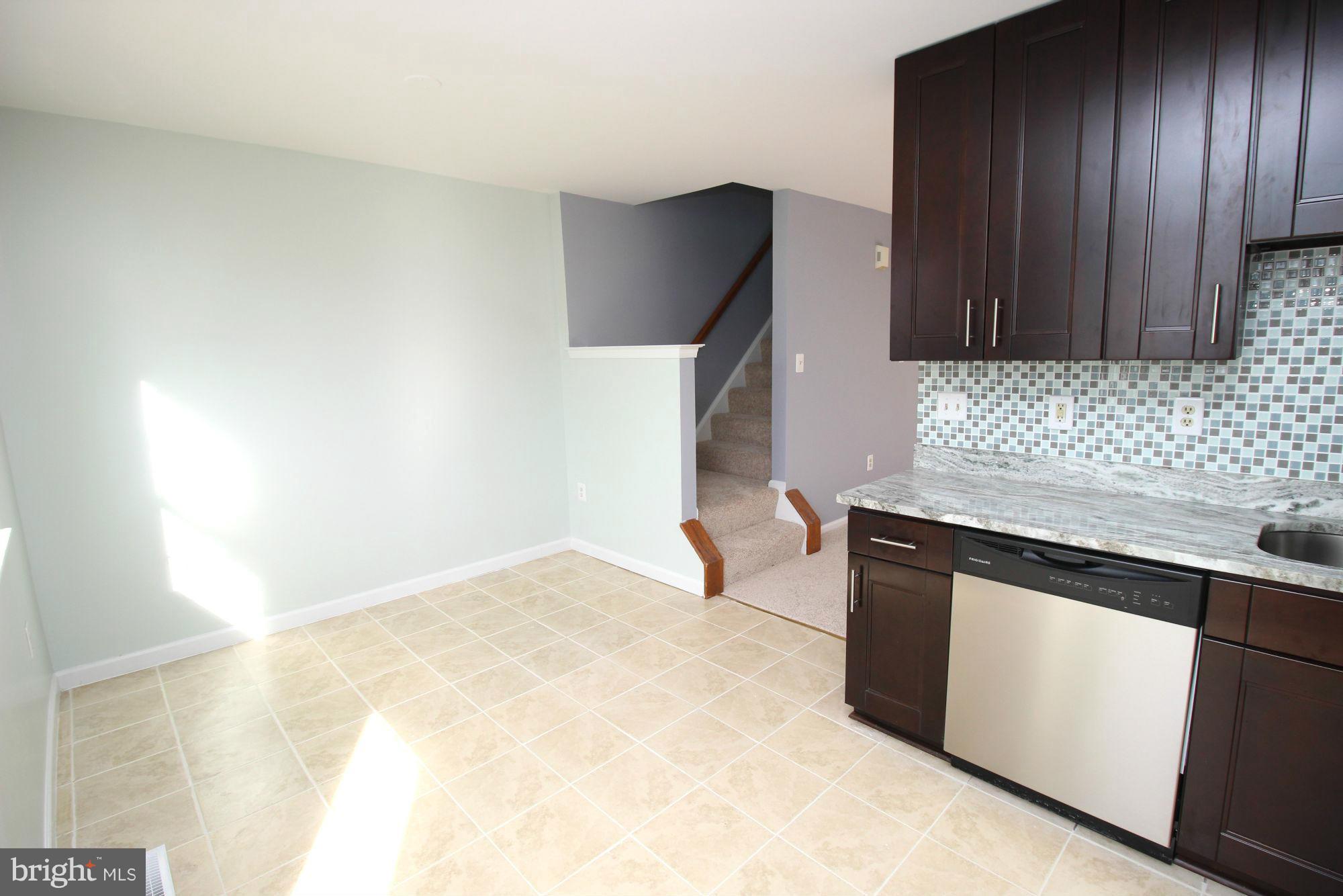 ASHBURN VILLAGE - Residential