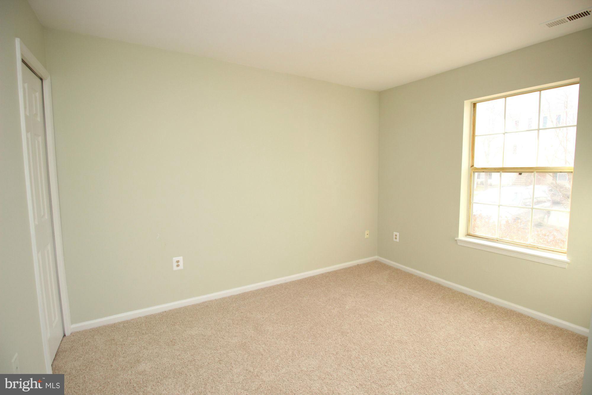 ASHBURN VILLAGE - Residential