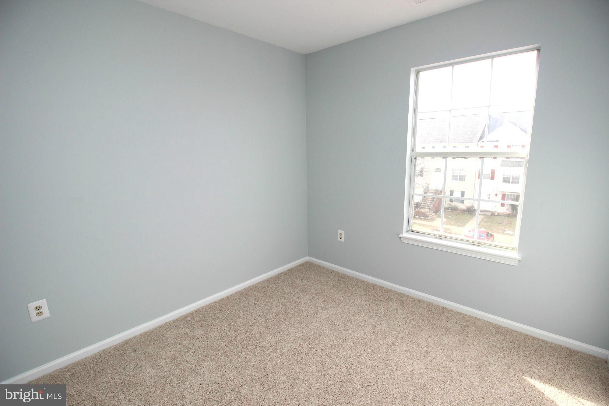 ASHBURN VILLAGE - Residential