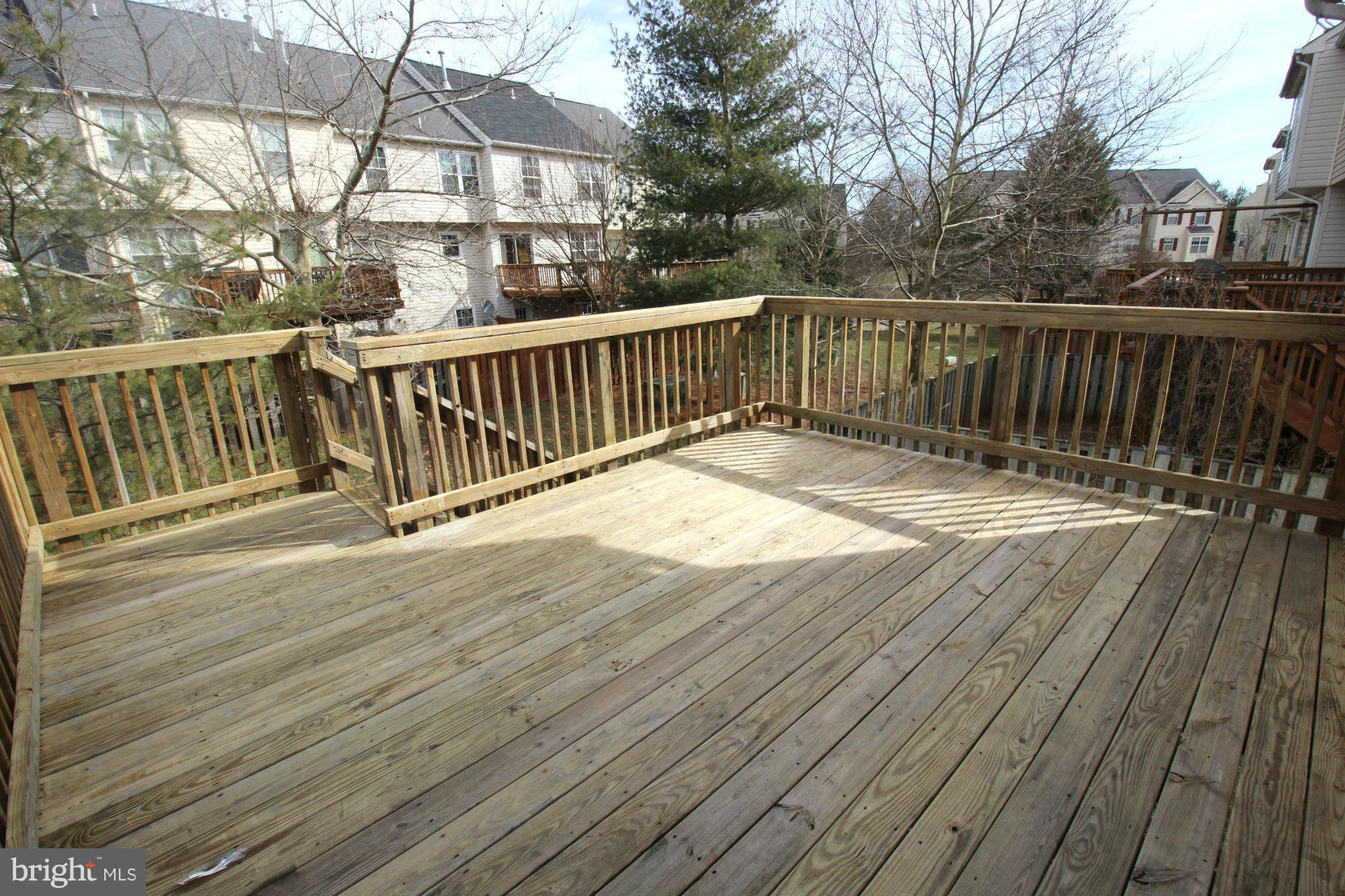 ASHBURN VILLAGE - Residential