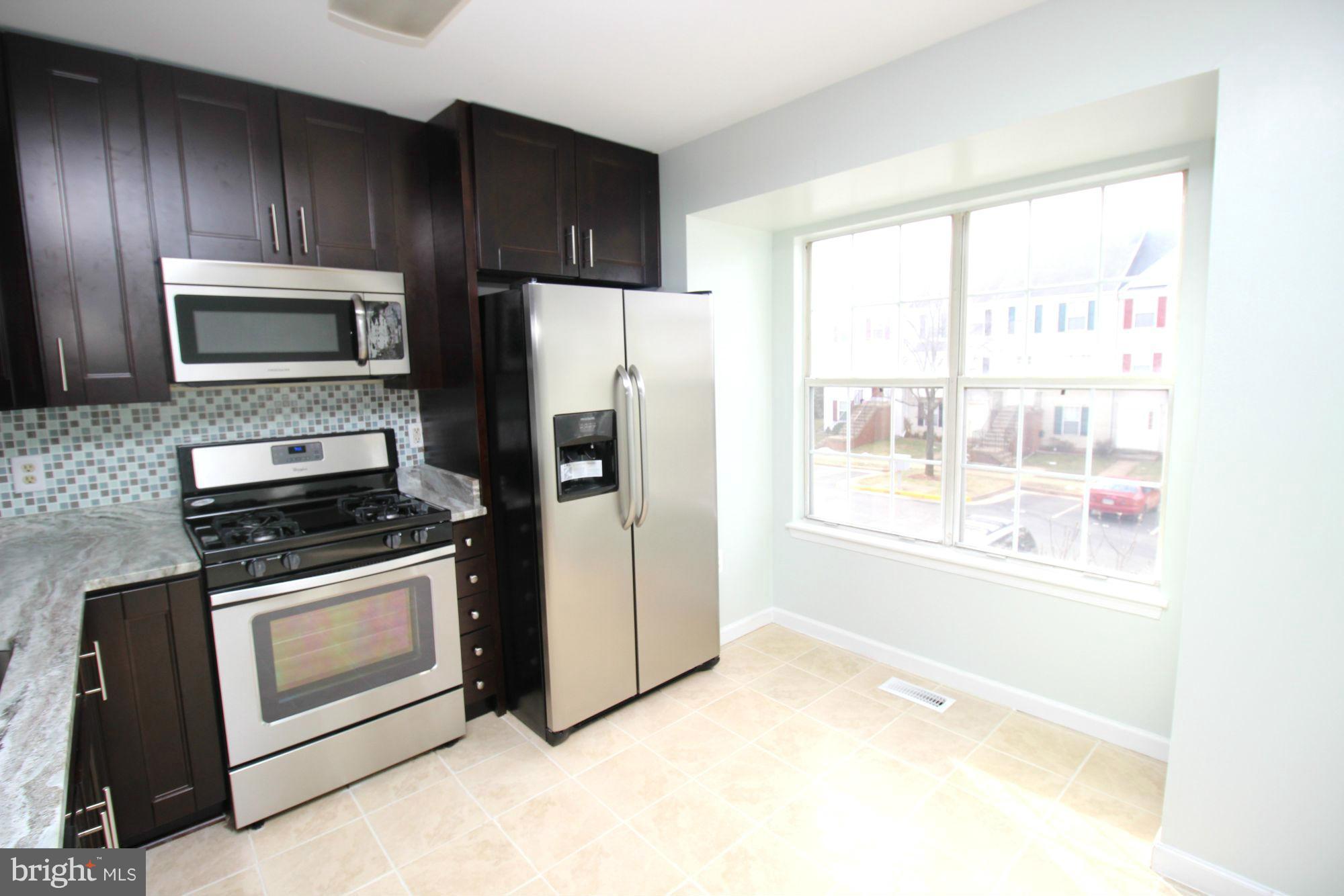 ASHBURN VILLAGE - Residential