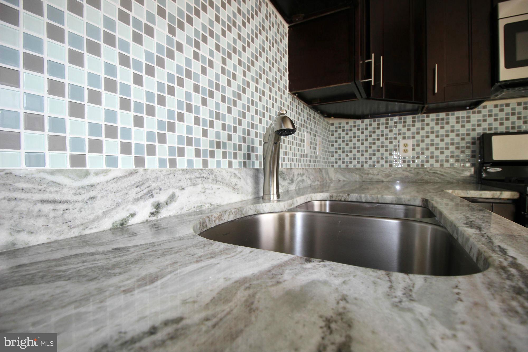 ASHBURN VILLAGE - Residential