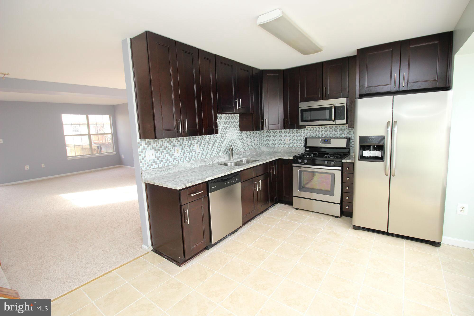 ASHBURN VILLAGE - Residential