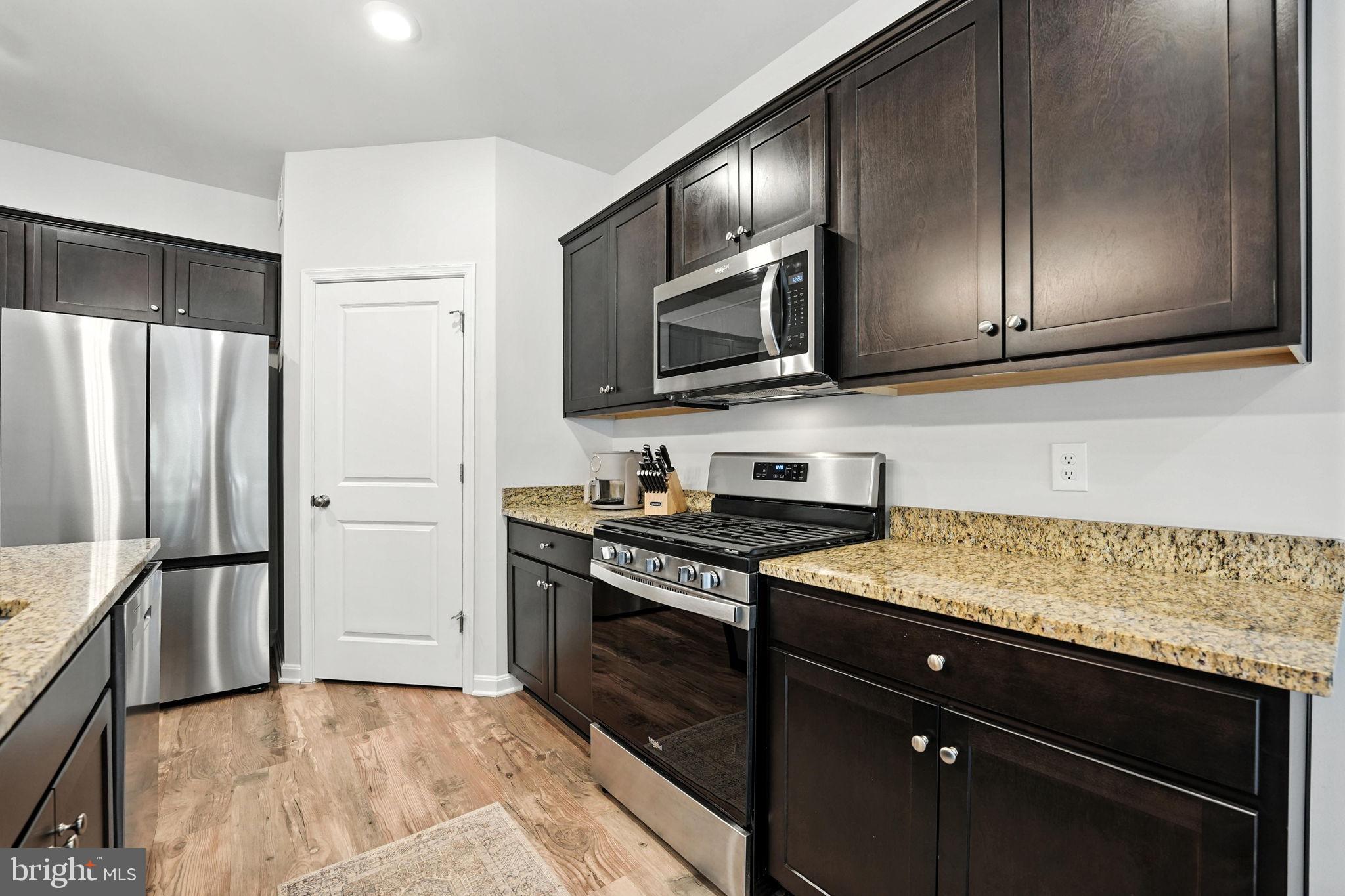 AQUIA OVERLOOK - Residential