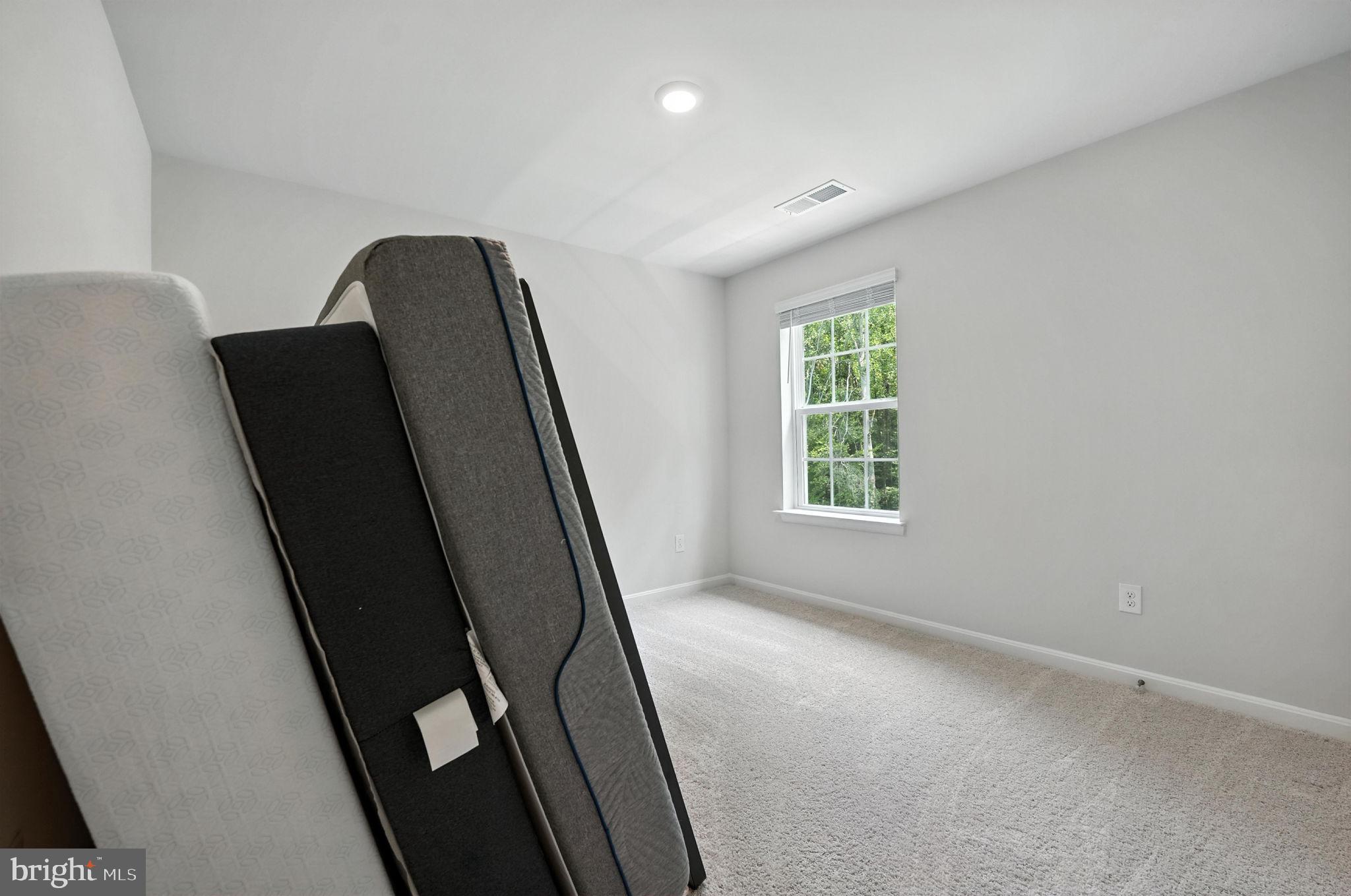 AQUIA OVERLOOK - Residential