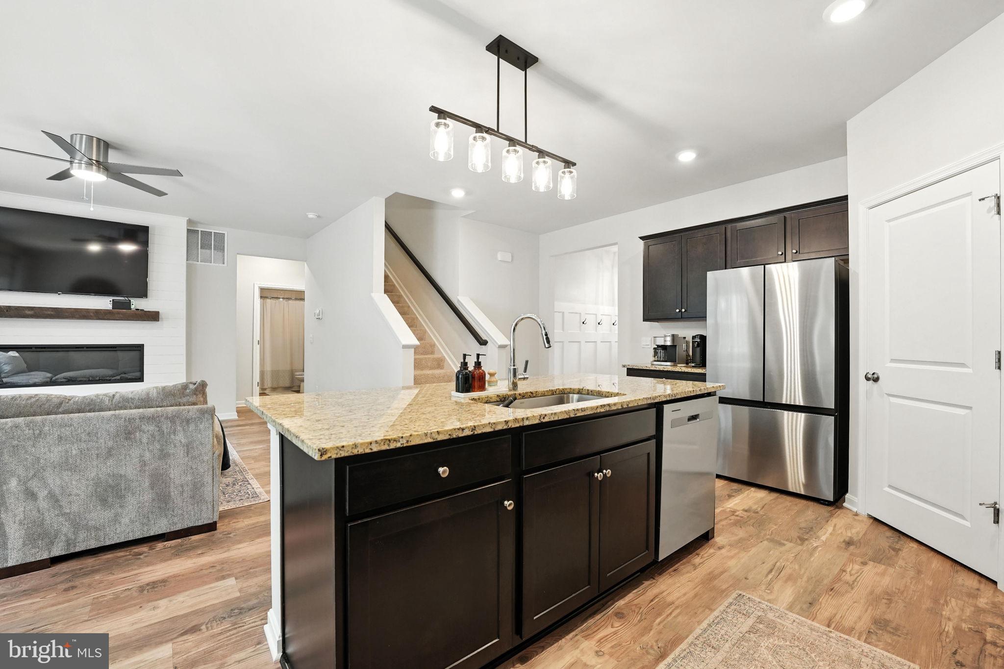 AQUIA OVERLOOK - Residential