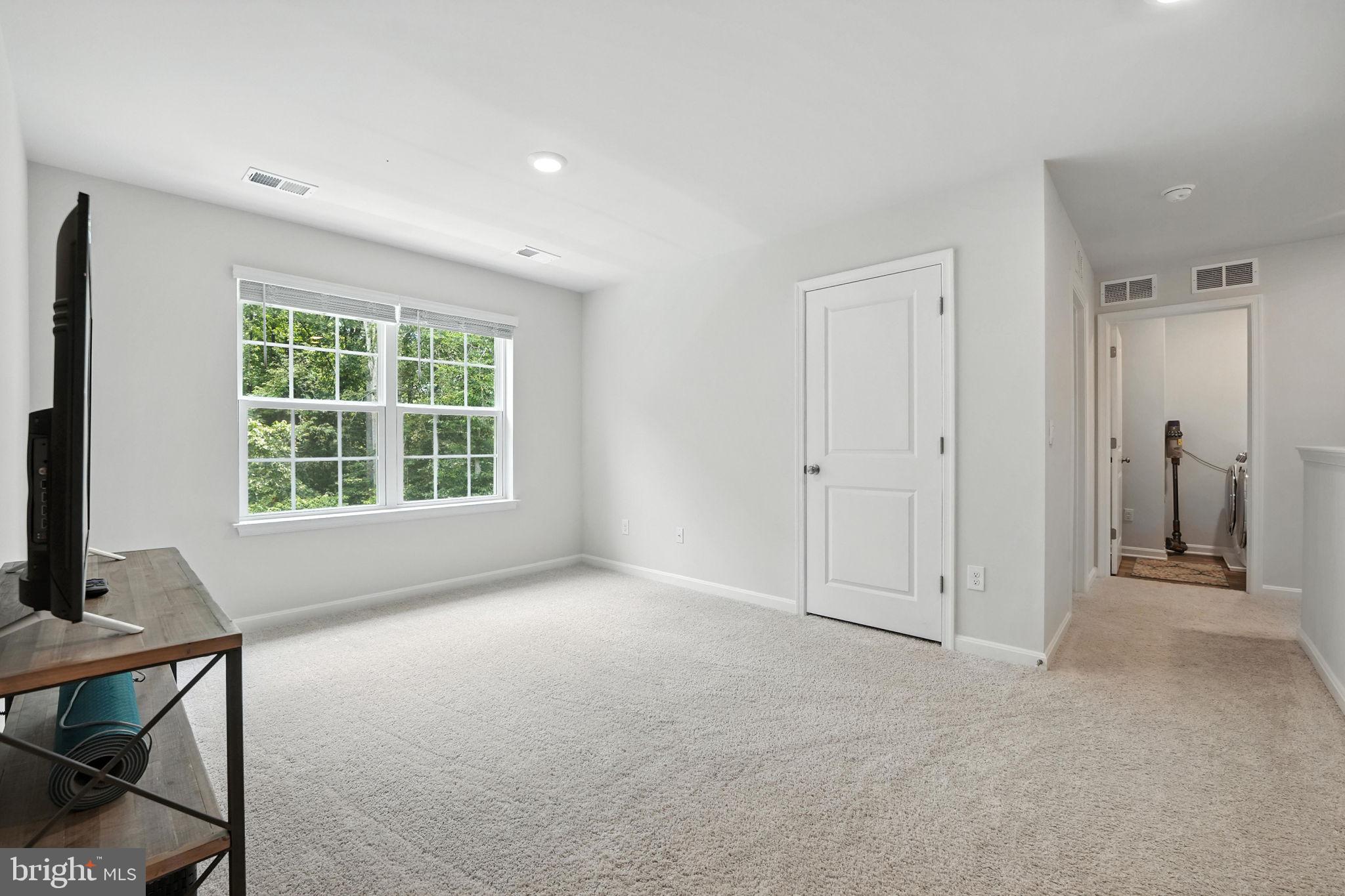 AQUIA OVERLOOK - Residential