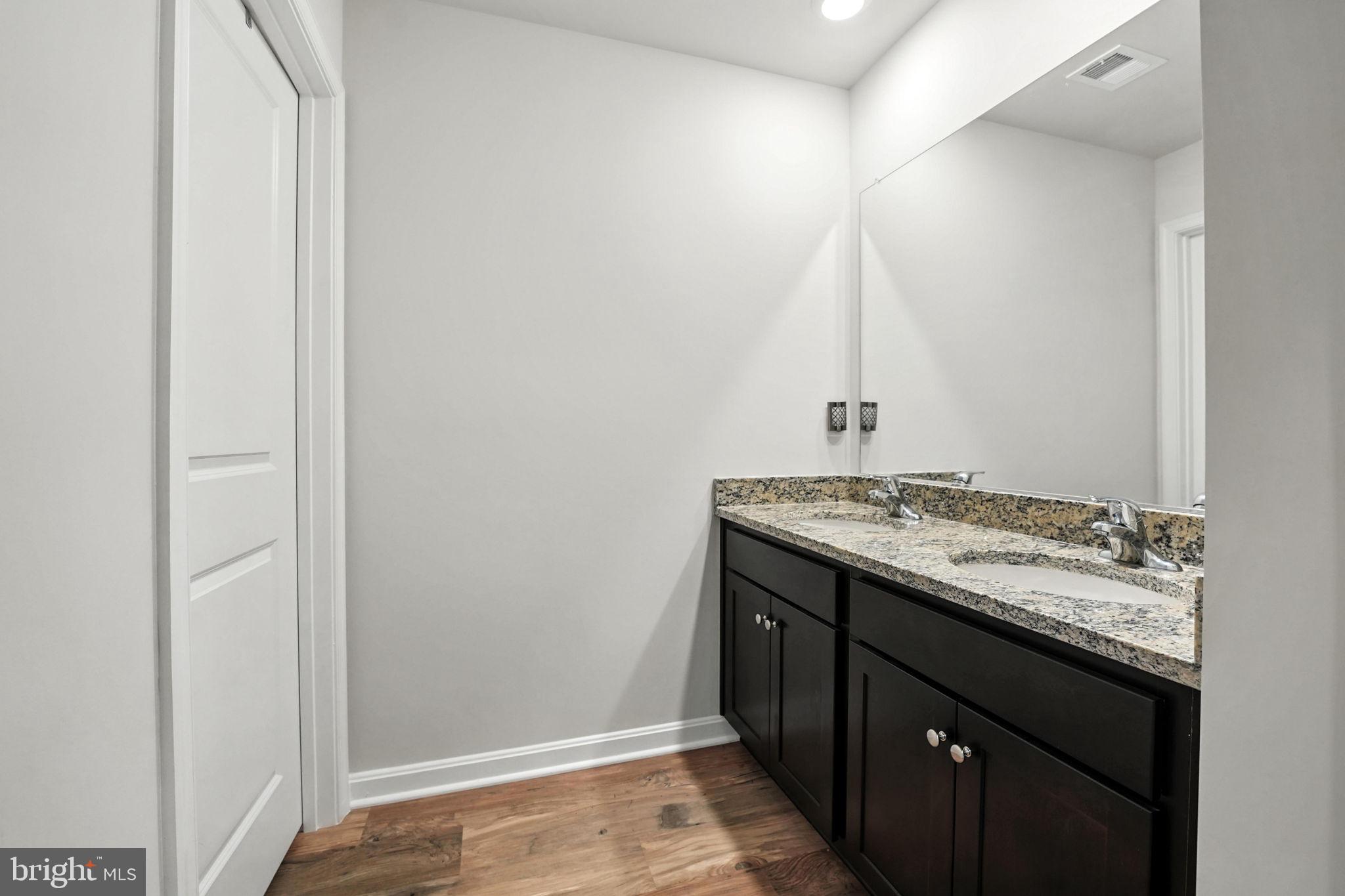 AQUIA OVERLOOK - Residential