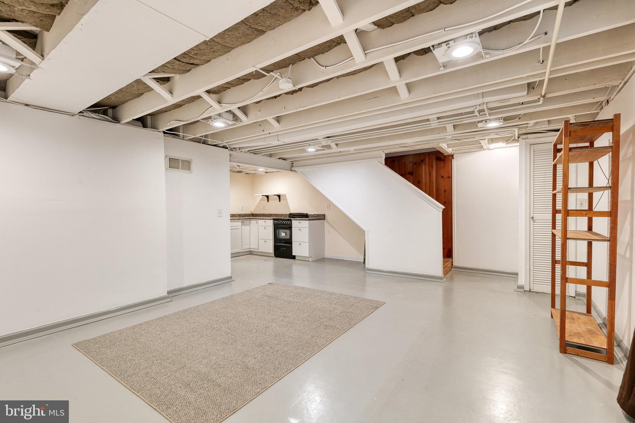 ACADEMY HEIGHTS - Residential