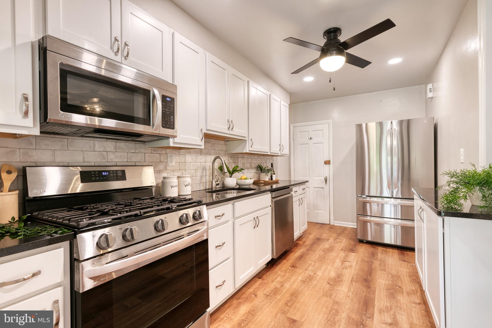 ACADEMY HEIGHTS - Residential