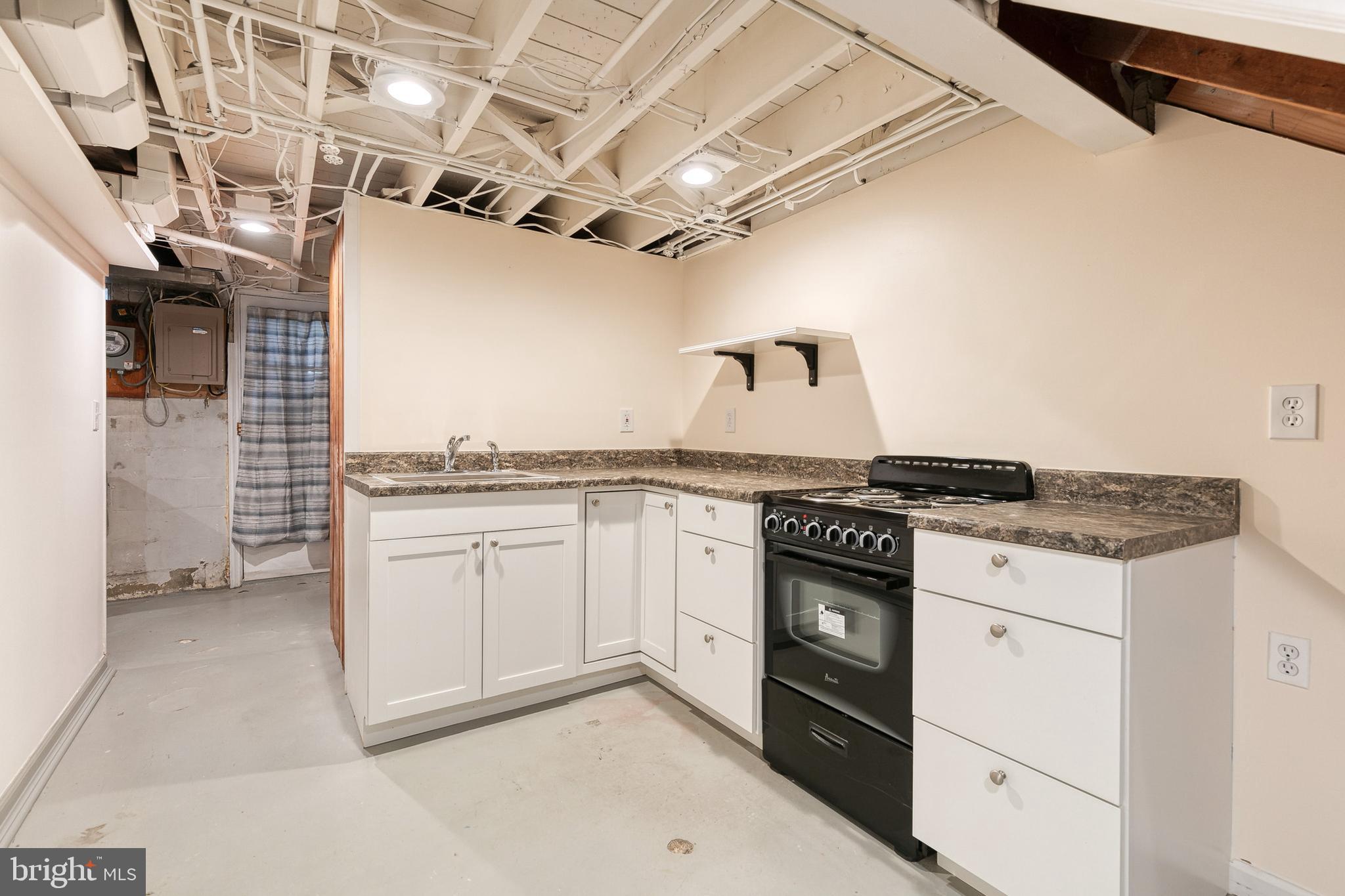 ACADEMY HEIGHTS - Residential