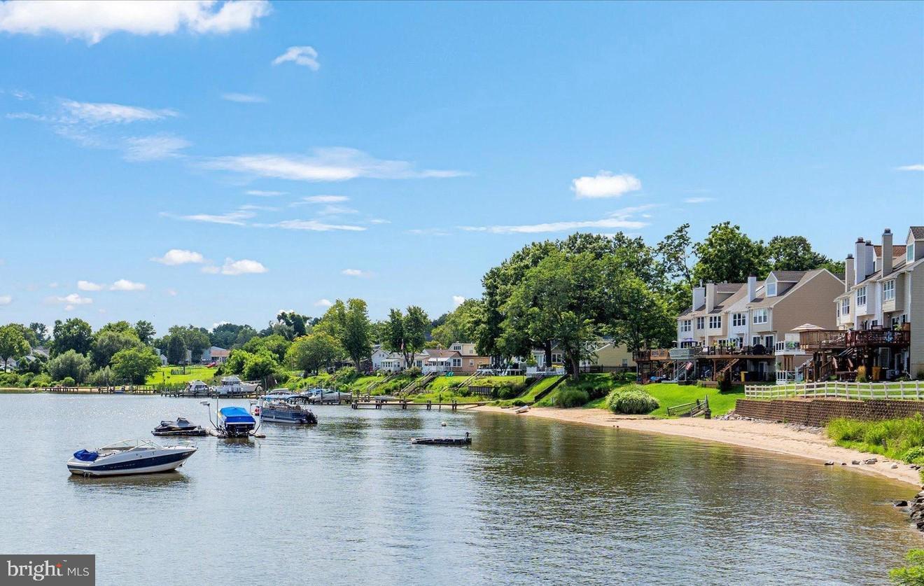 STONEY BEACH - Residential Lease