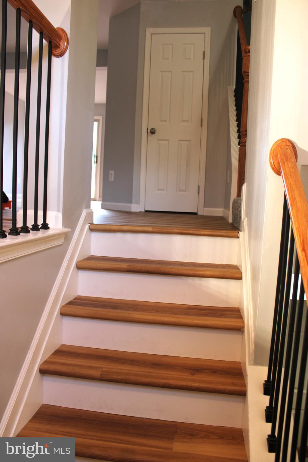 7827 HIDDEN CREEK WAY 8