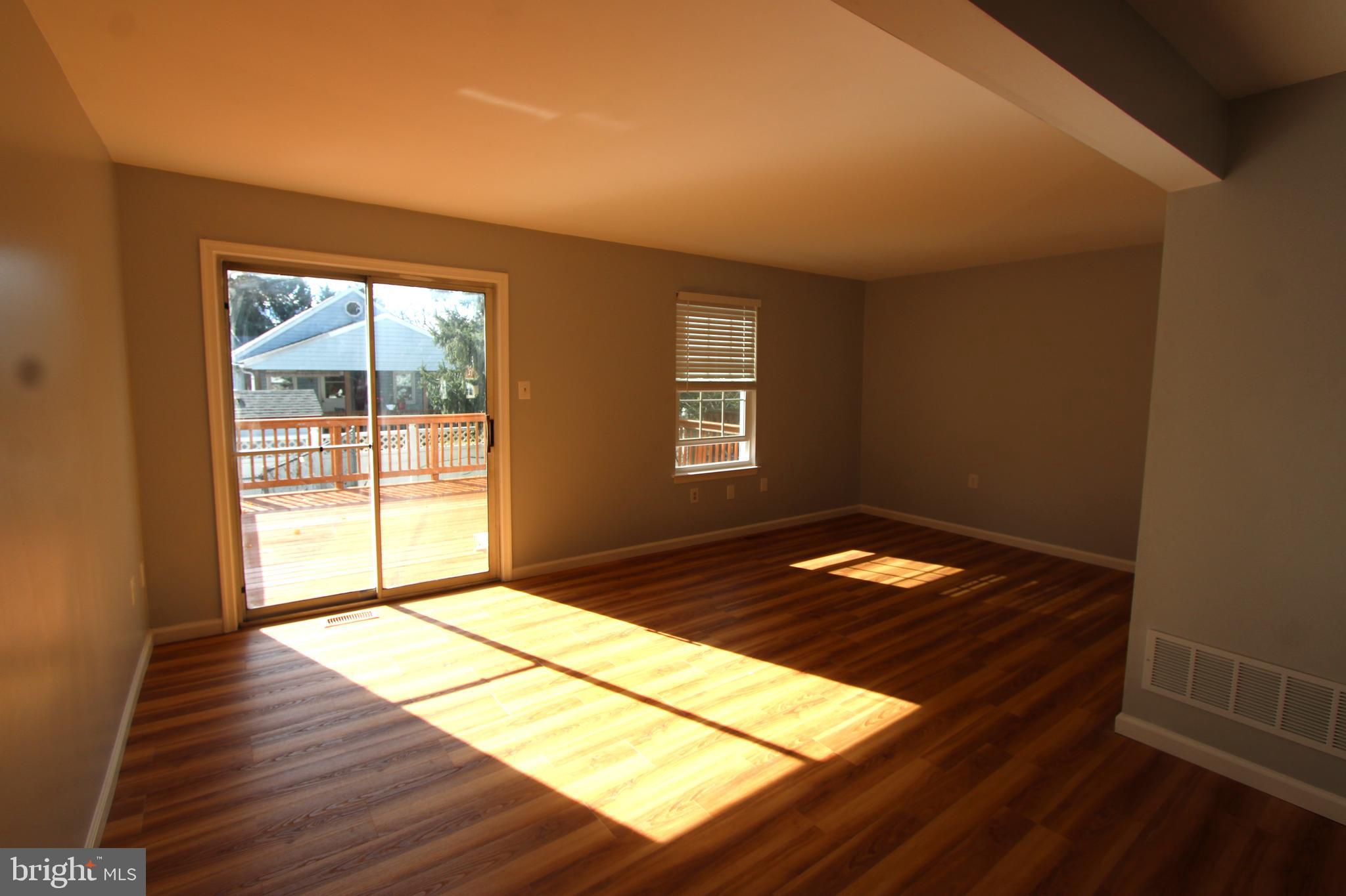 STONEY BEACH - Residential Lease