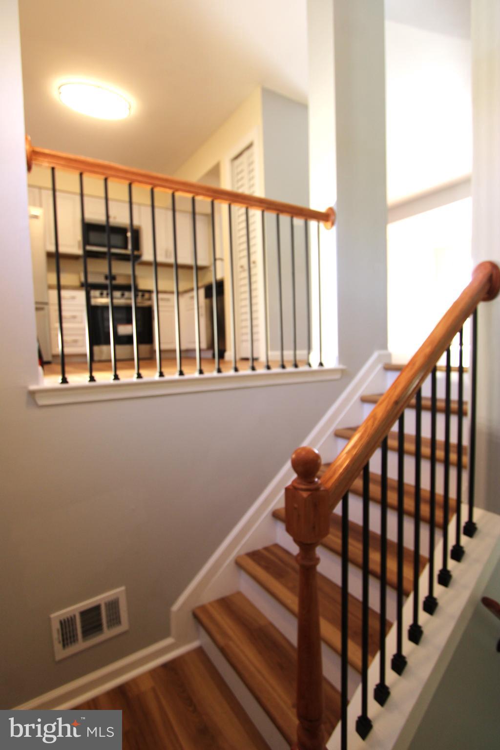 7827 HIDDEN CREEK WAY 8