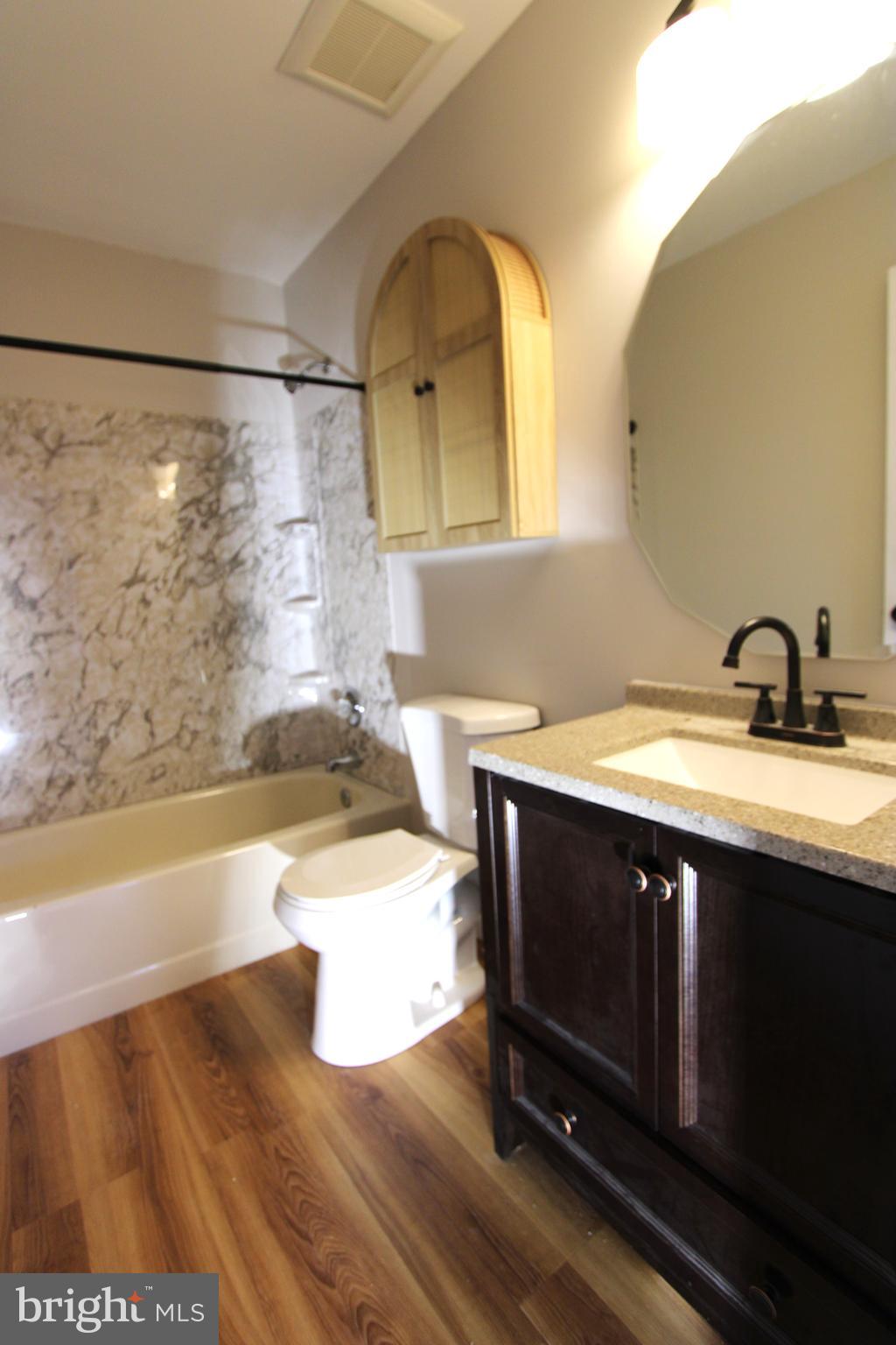 STONEY BEACH - Residential Lease