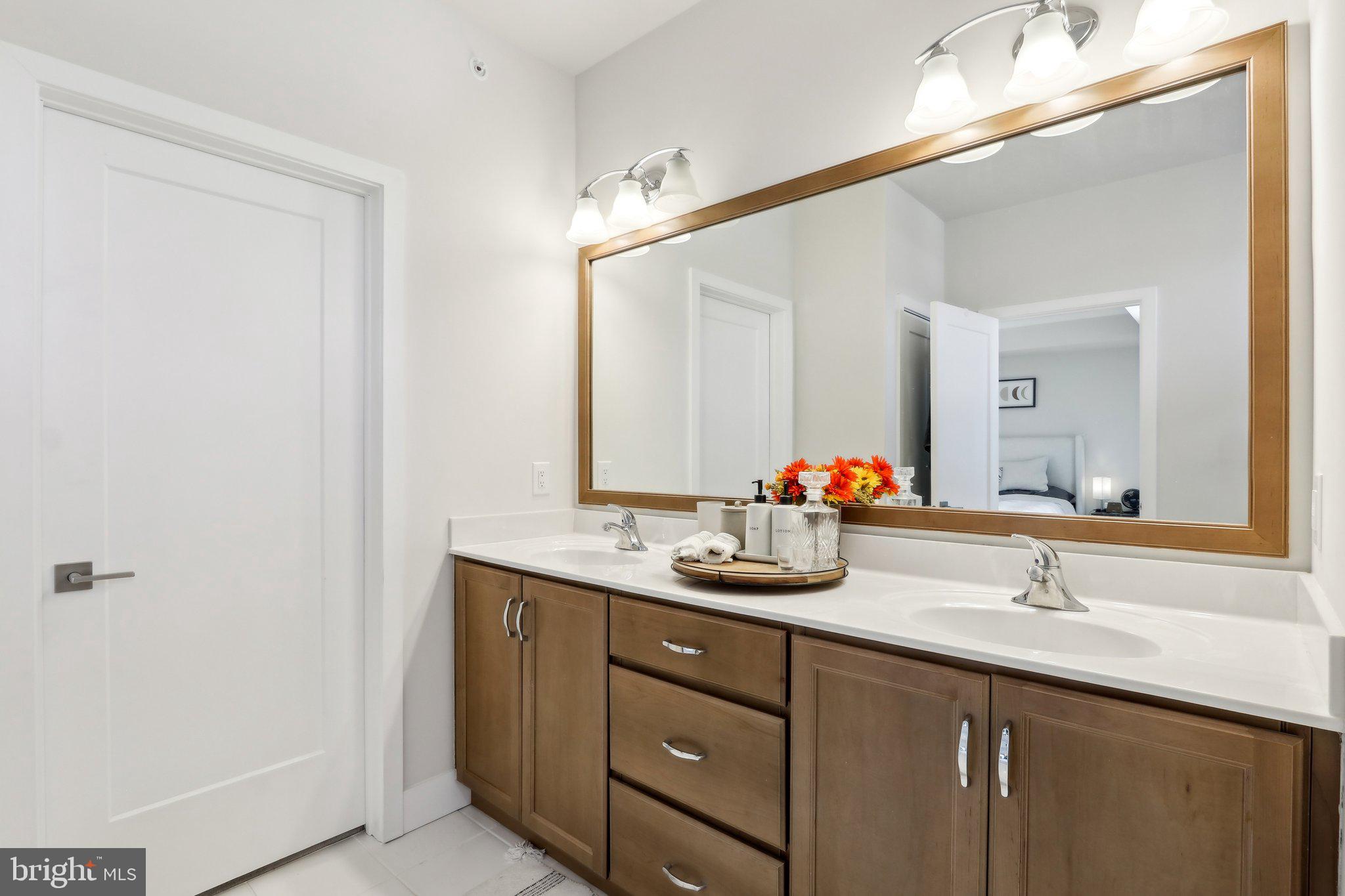 NORTHBANK - Residential