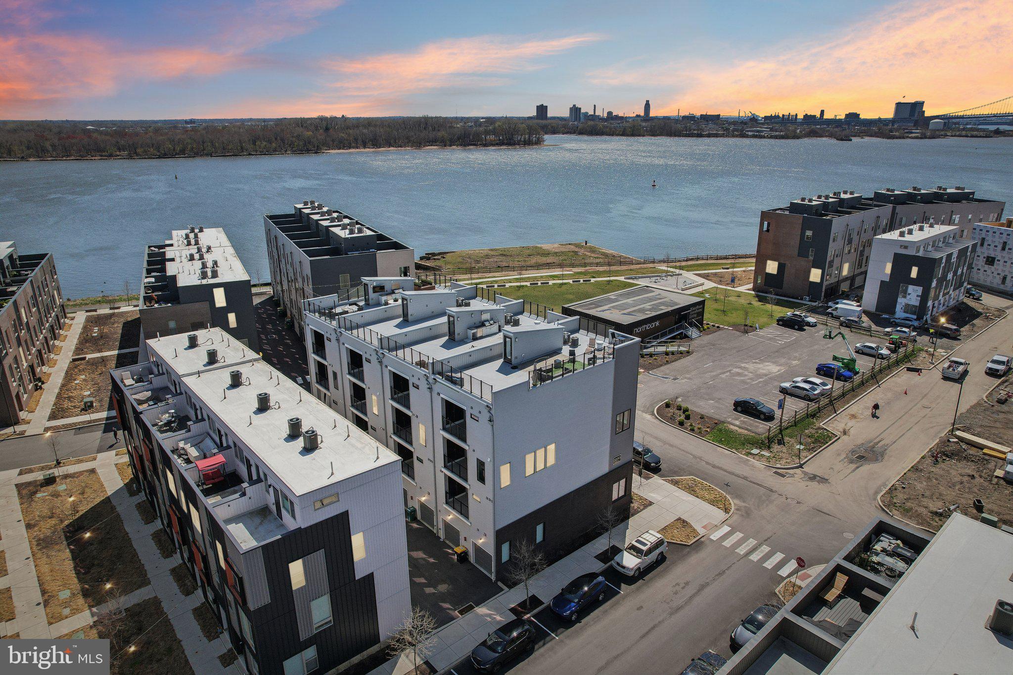 NORTHBANK - Residential