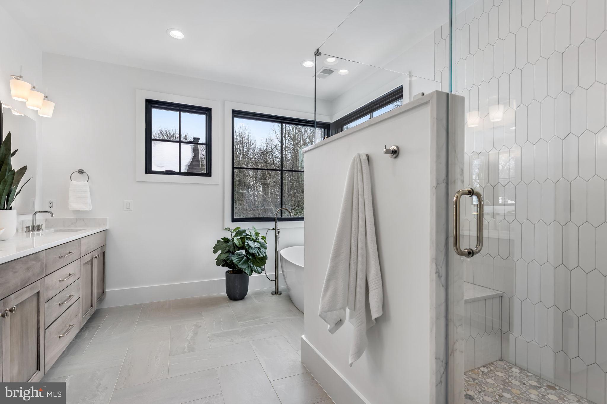 LACEY FOREST - Residential