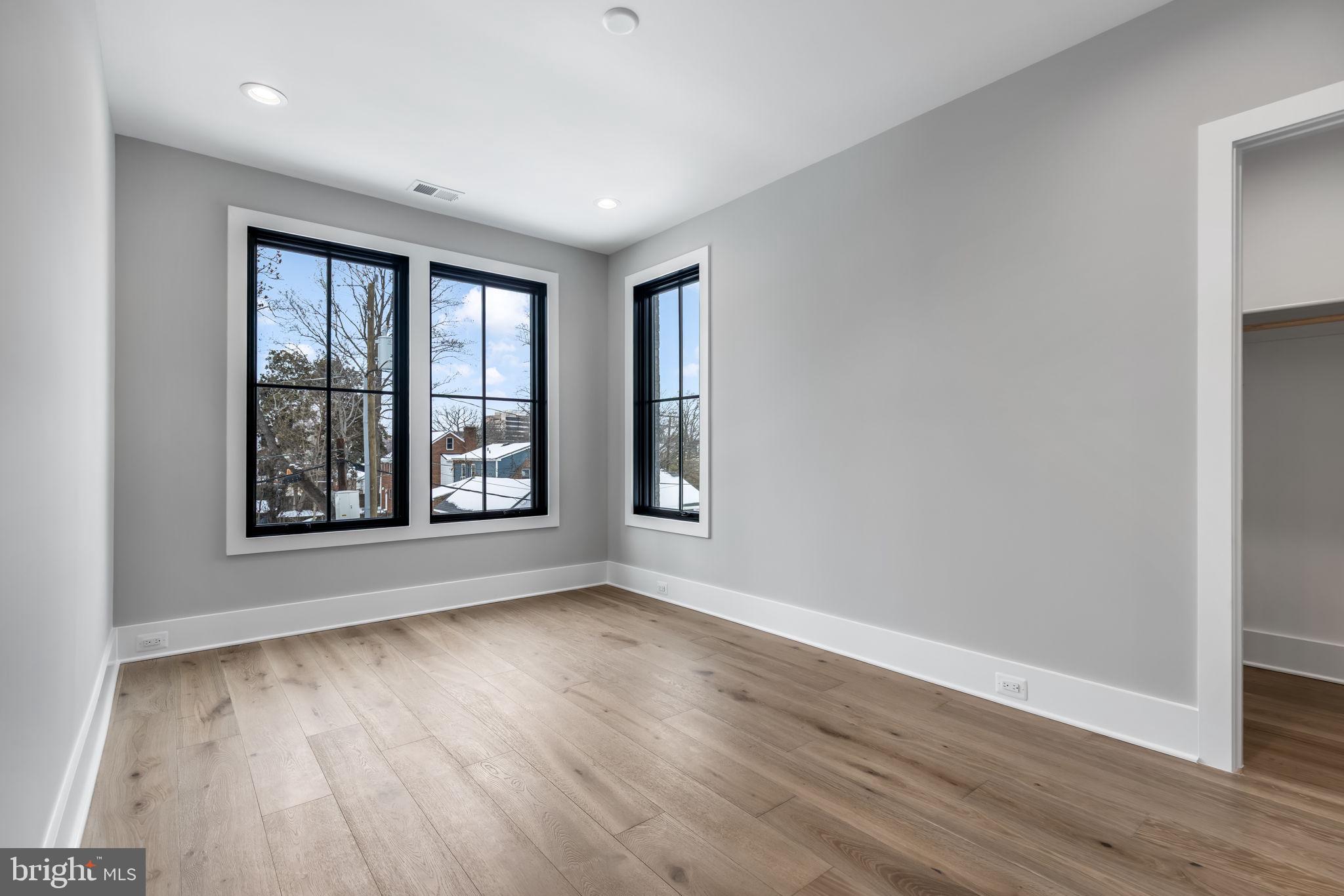 LACEY FOREST - Residential