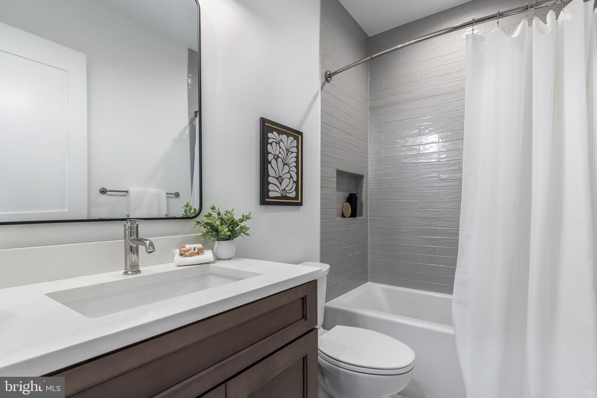 LACEY FOREST - Residential