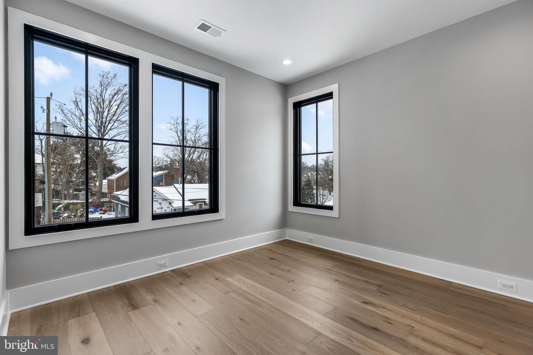 LACEY FOREST - Residential