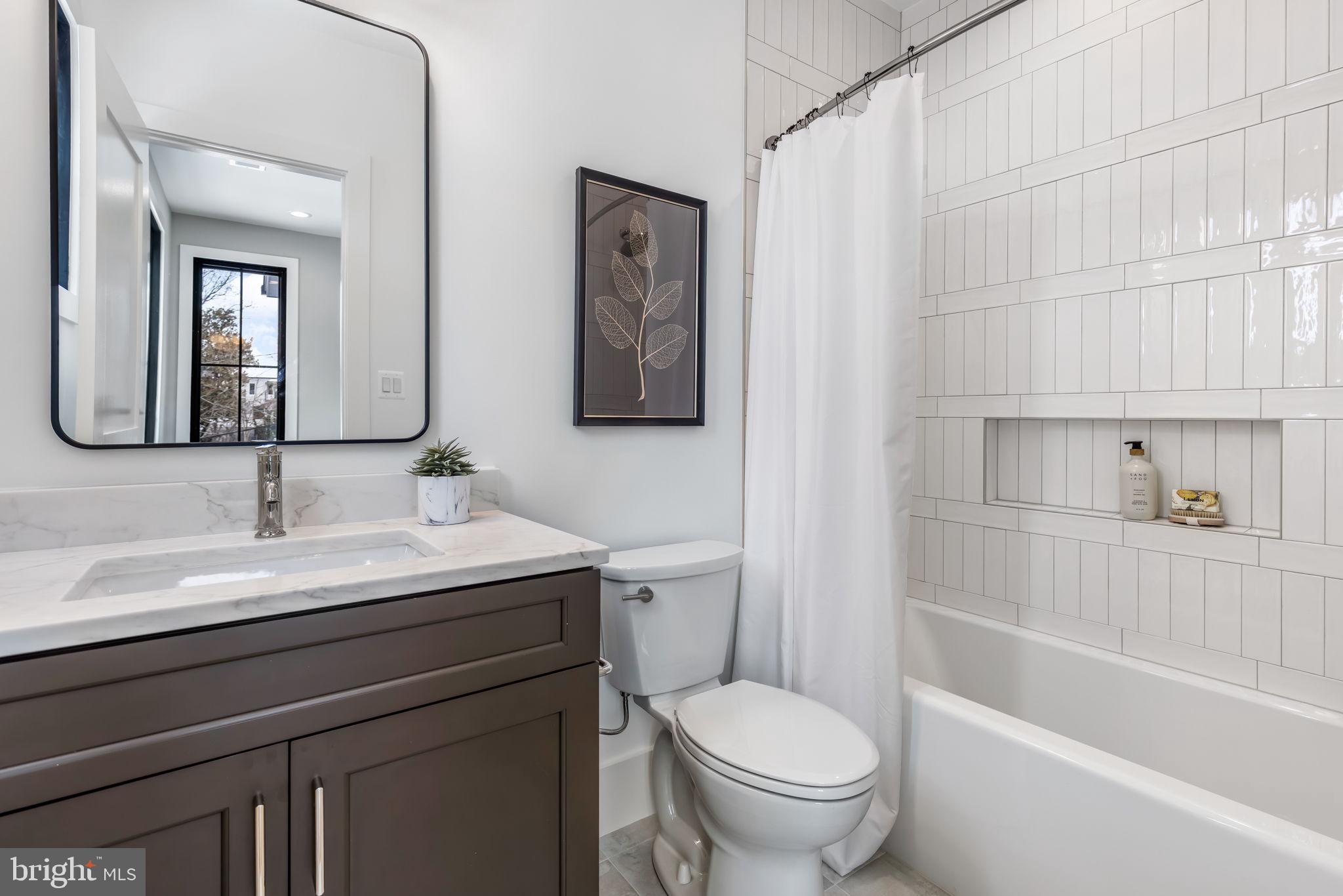 LACEY FOREST - Residential