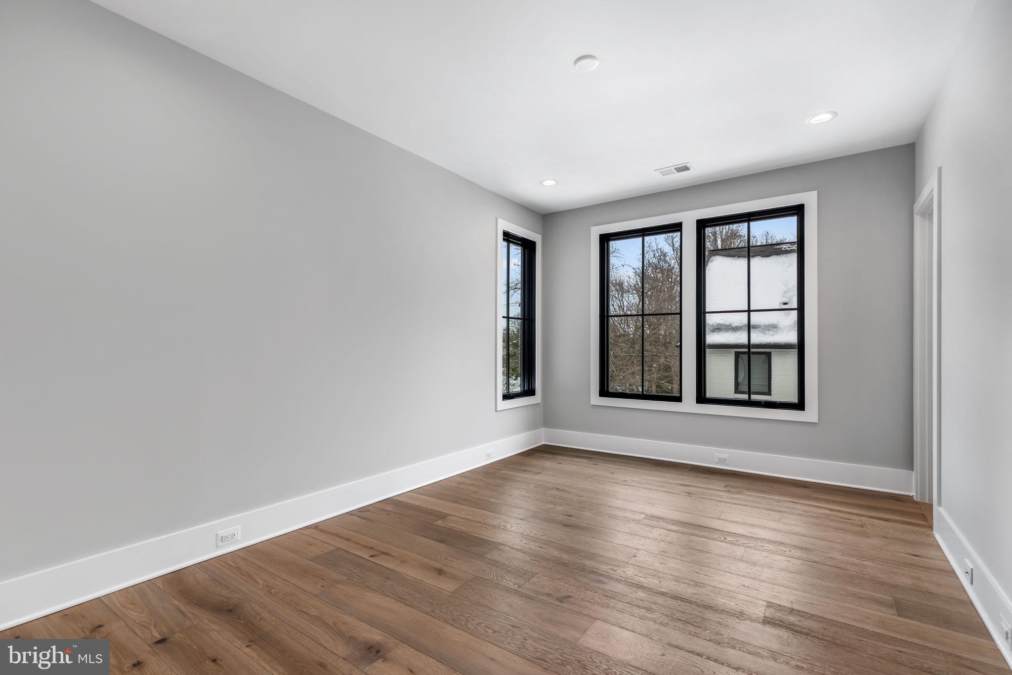 LACEY FOREST - Residential