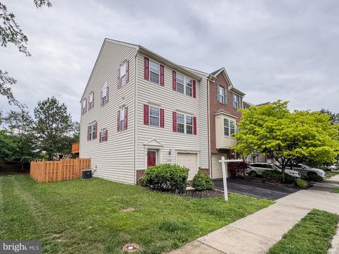 12761 STONE LINED CIRCLE WOODBRIDGE VA 22192