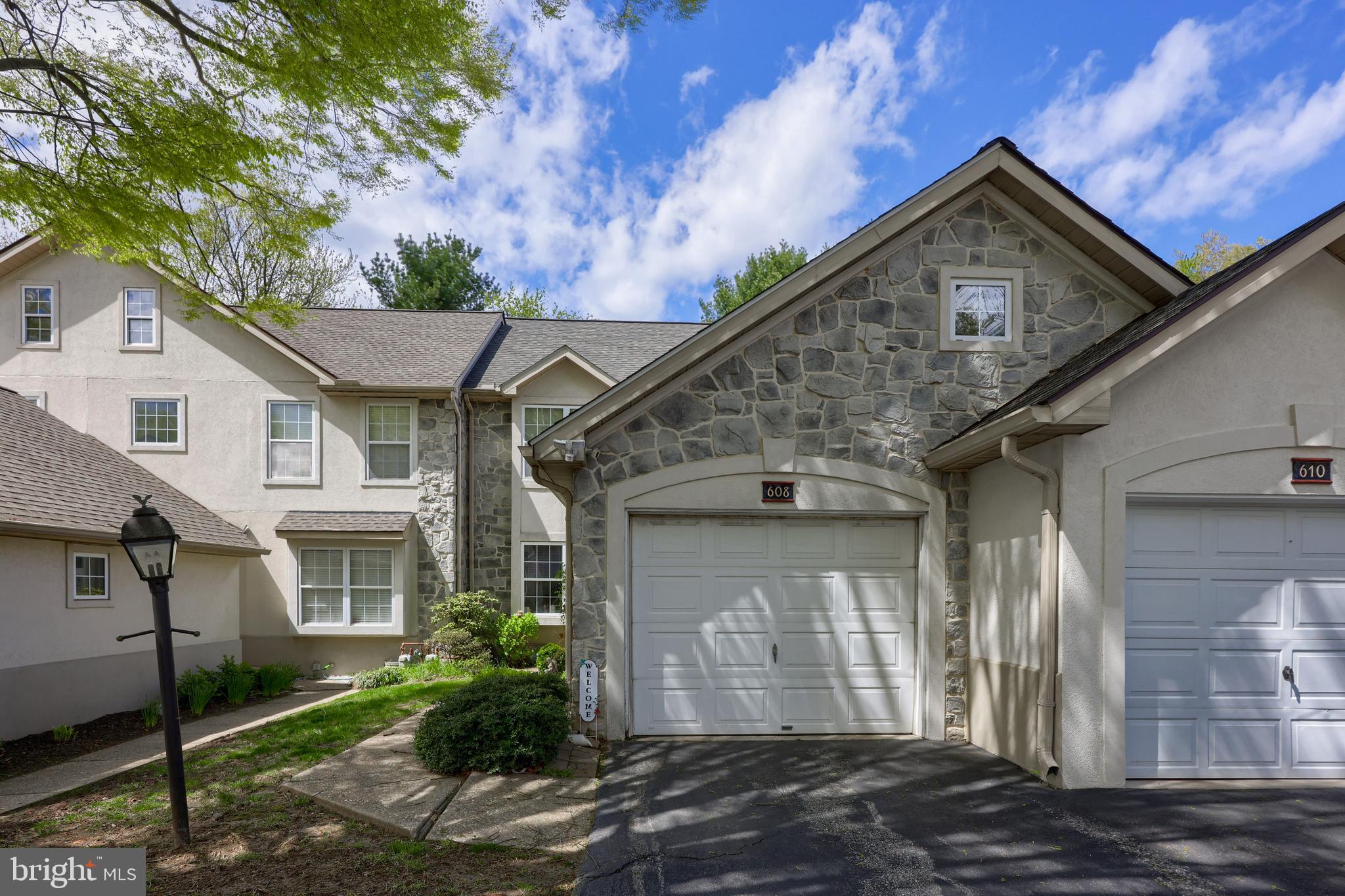 CROSSGATES - Residential