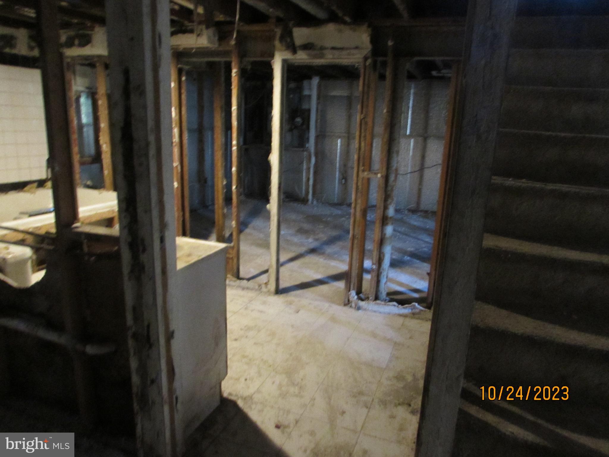 WOODLAWN - Residential