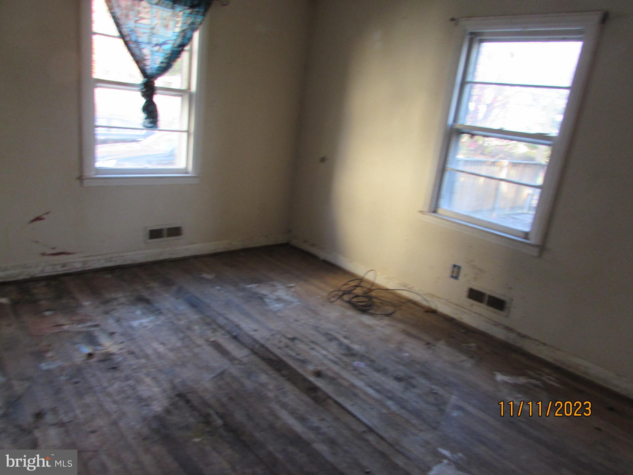 WOODLAWN - Residential