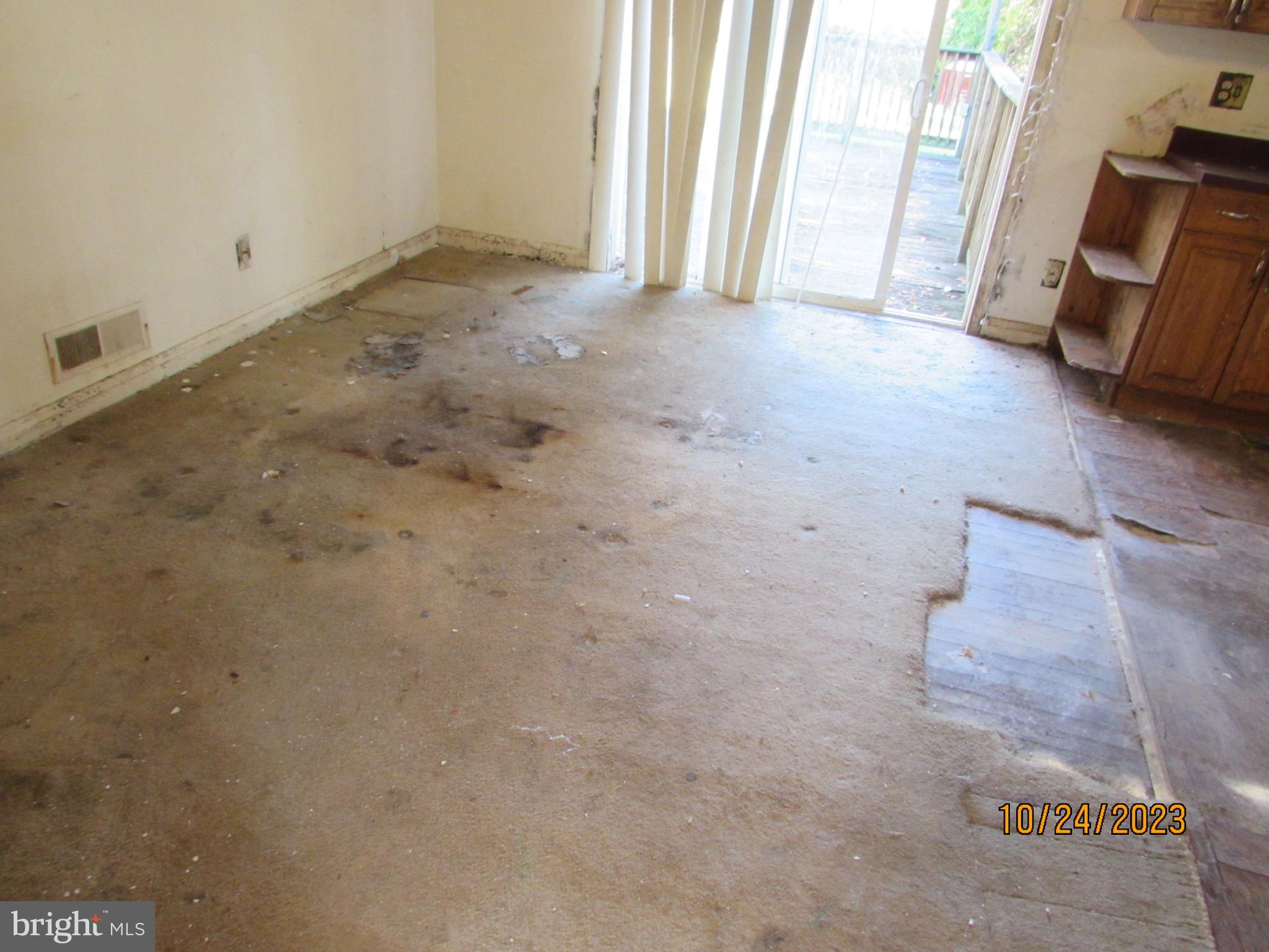 WOODLAWN - Residential